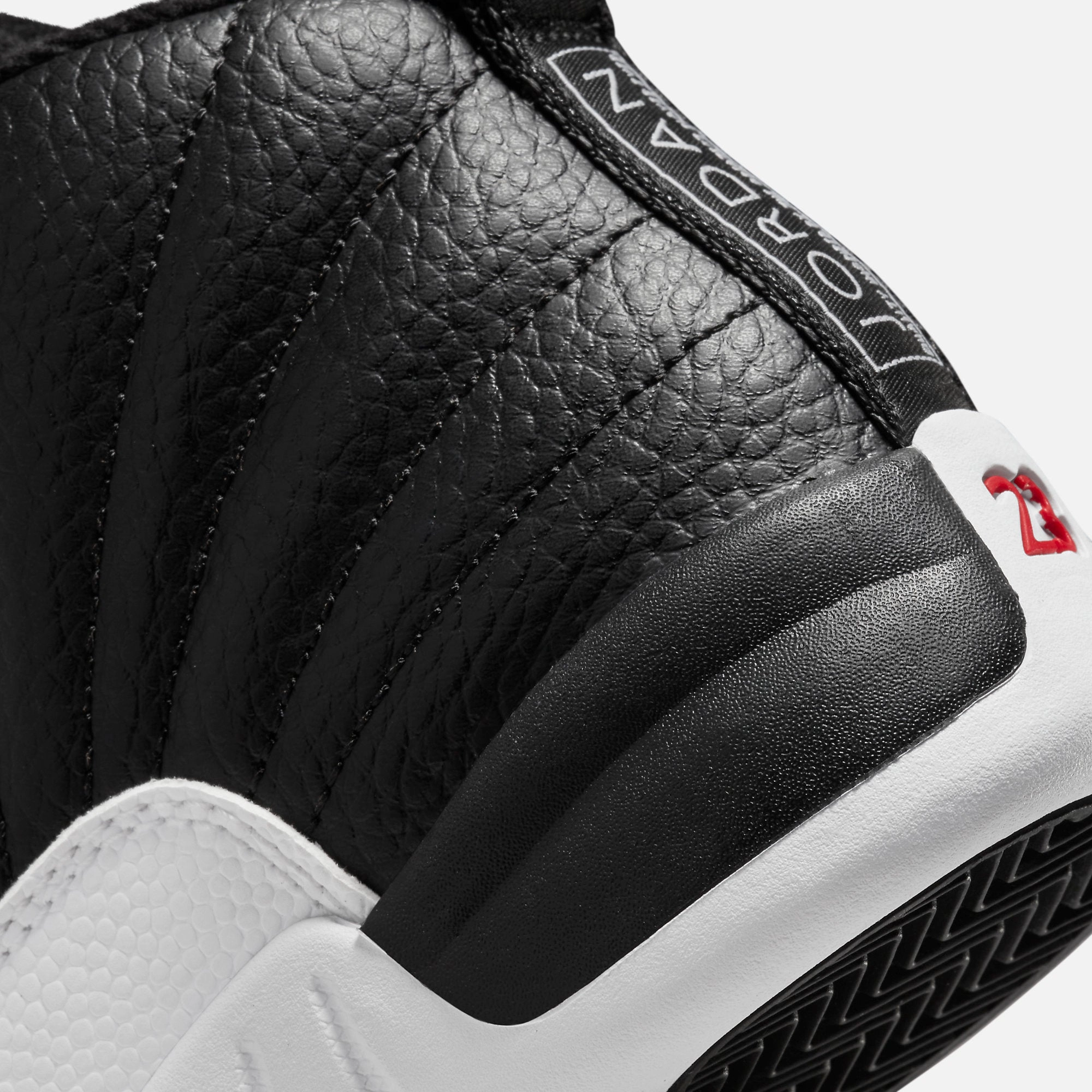 (PS) Air Jordan 12 Retro 'Playoffs' (2022) 151186-006 Air Jordan 12 Game-Ready Sneakers