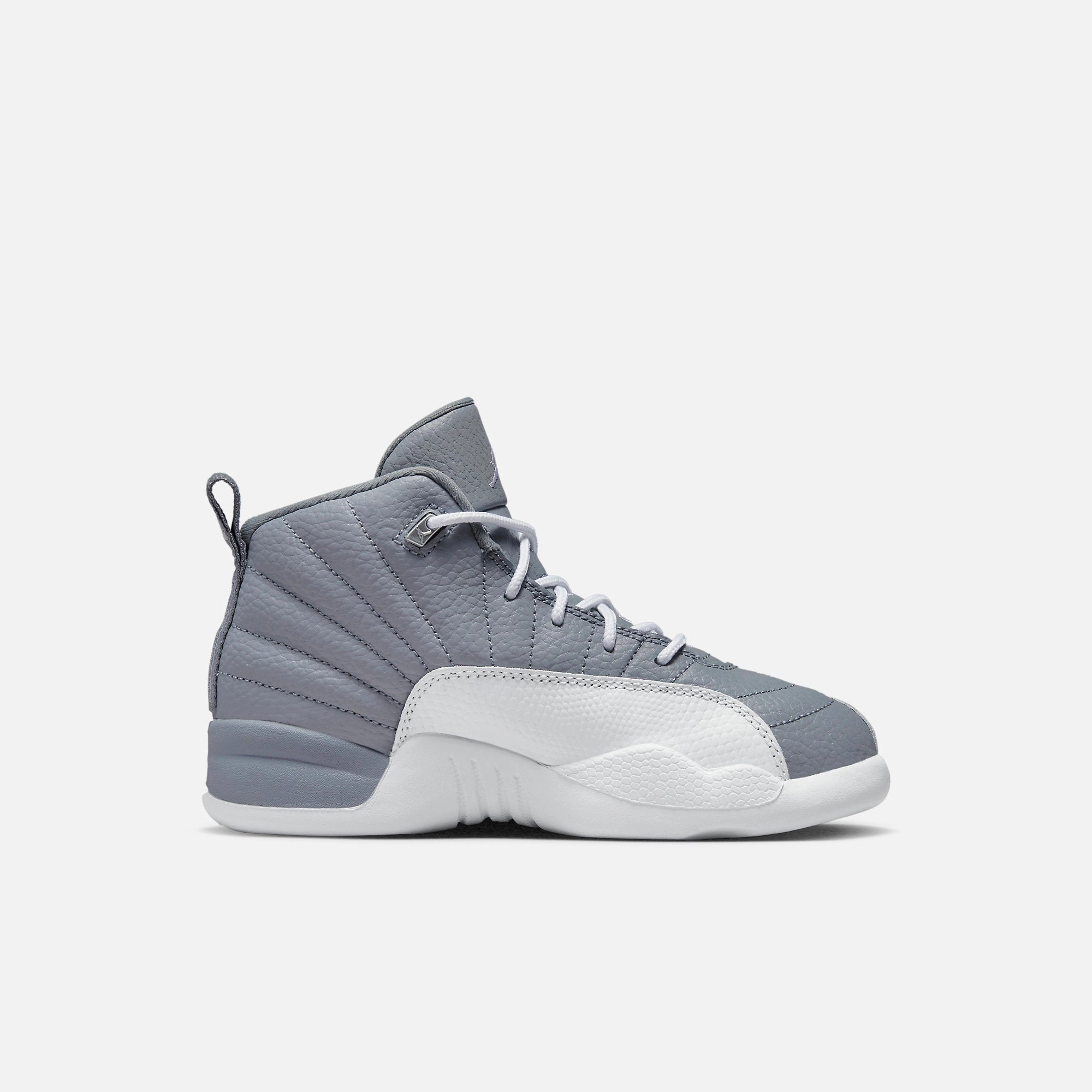(PS) Air Jordan 12 Retro 'Stealth' (2022) 151186-015 Air Jordan 12 Game-Ready Sneakers
