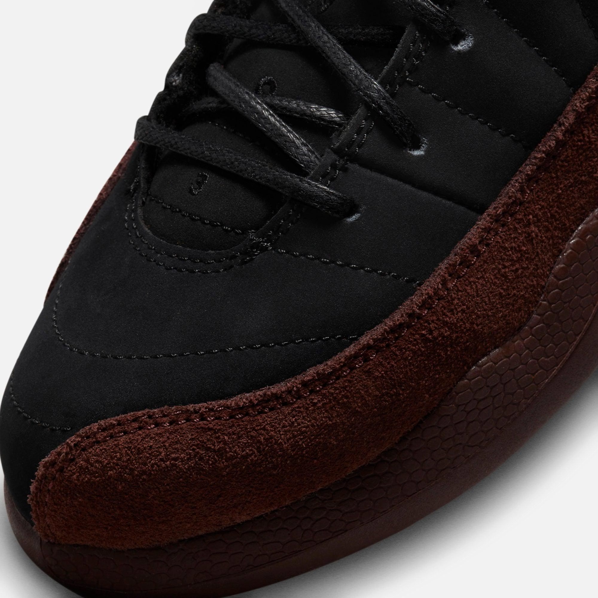 (PS) Air Jordan 12 Retro SP x A Ma Manire 'Black' (2023) FB2686-001 Air Jordan 12 Game-Ready Sneakers