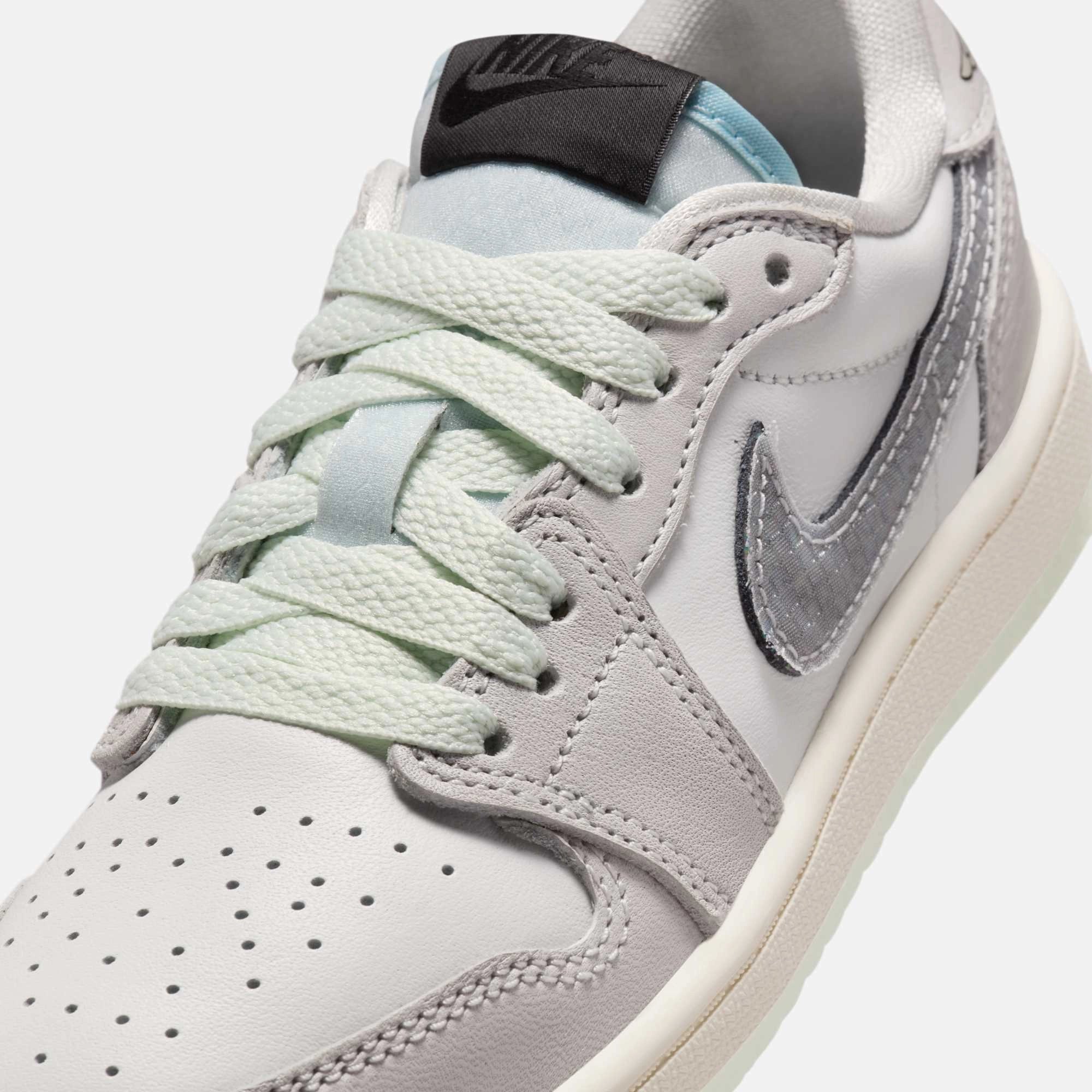 (PS) Air Jordan 1 Low OG 'Year of the Snake' (2025) HF3205-100 Air Jordan 1 Original Colorway Shoes