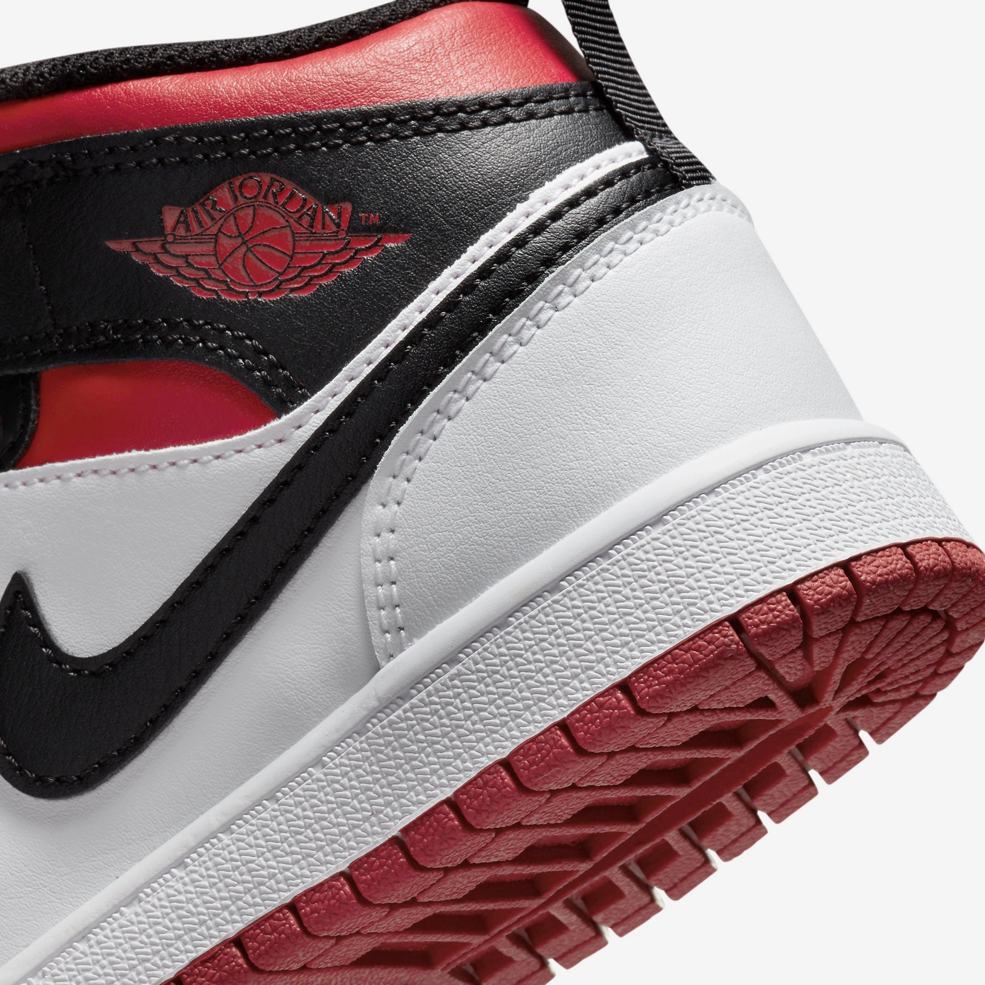 (PS) Air Jordan 1 Mid 'Gym Red / Black Toe' (2023) DQ8424-106 Air Jordan 1 Original Colorway Shoes