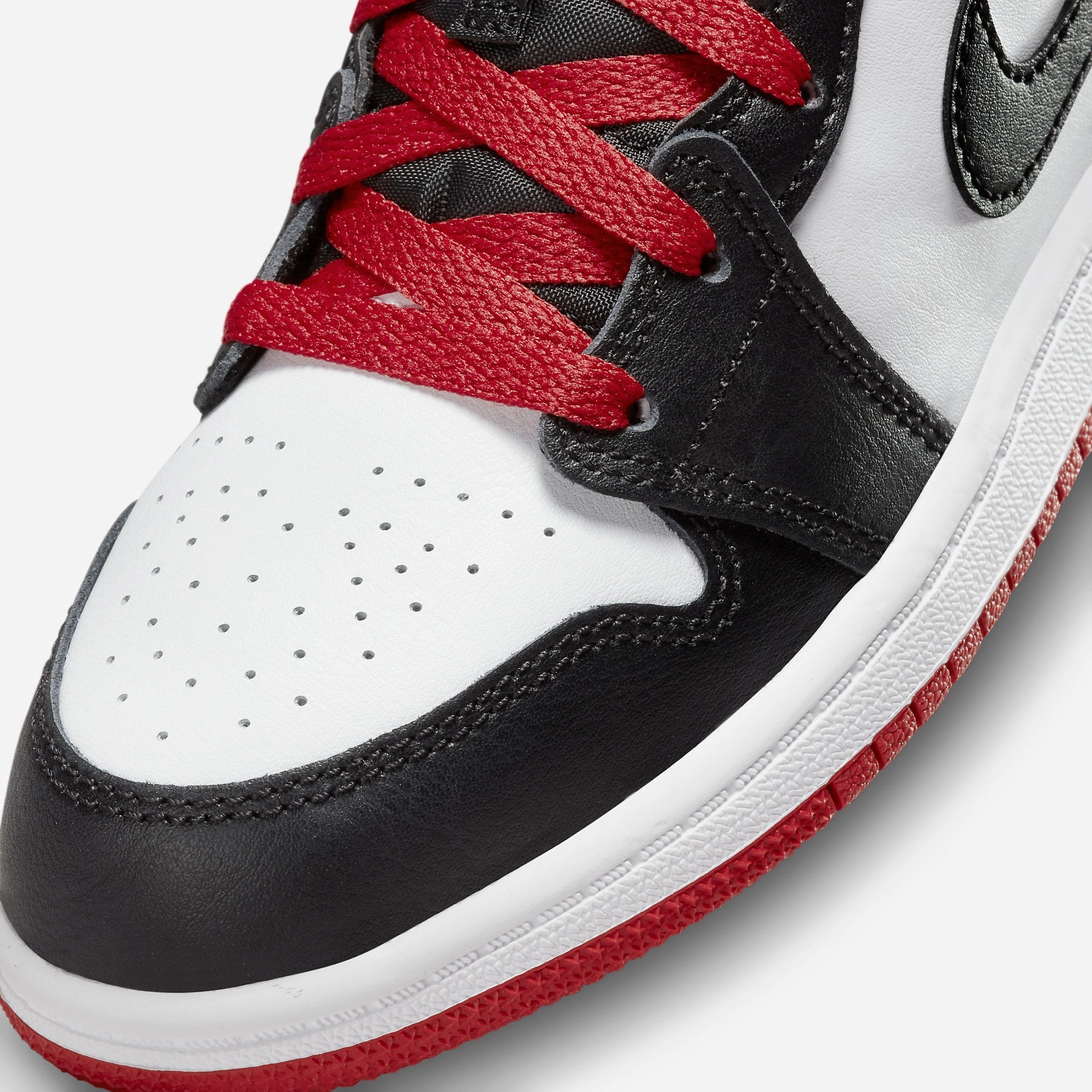 (PS) Air Jordan 1 Mid 'Gym Red / Black Toe' (2023) DQ8424-106 Air Jordan 1 Original Colorway Shoes