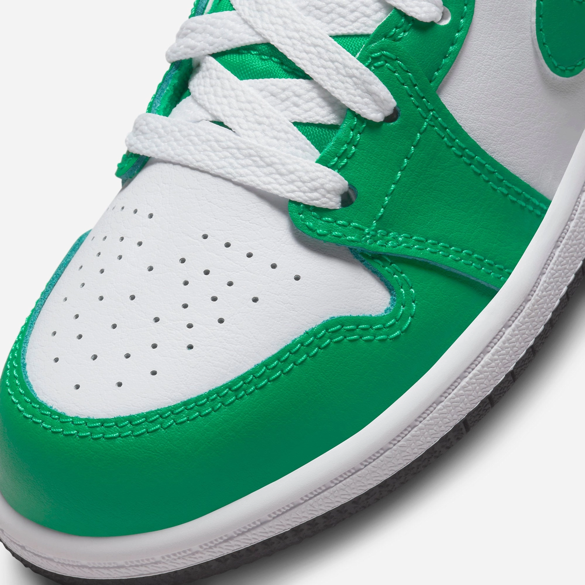 (PS) Air Jordan 1 Mid 'Lucky Green' (2023) DQ8424-301 Air Jordan 1 Original Colorway Shoes