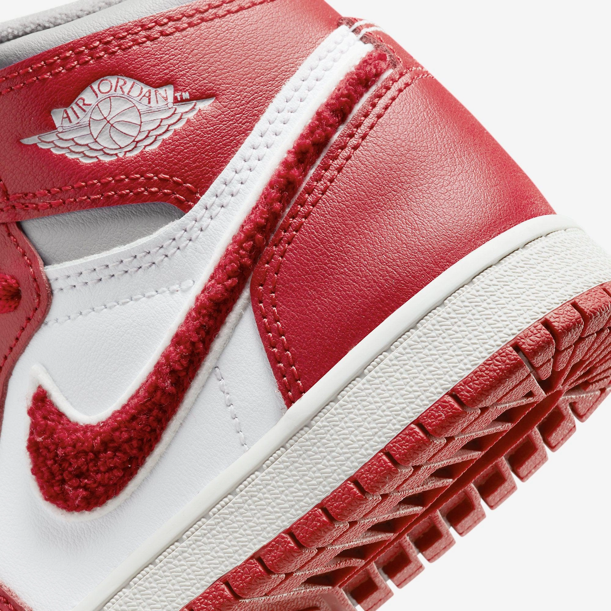 (PS) Air Jordan 1 Retro High OG 'Newstalgia Chenille' (2022) CU0449-061 Air Jordan 1 Timeless Heritage Shoes