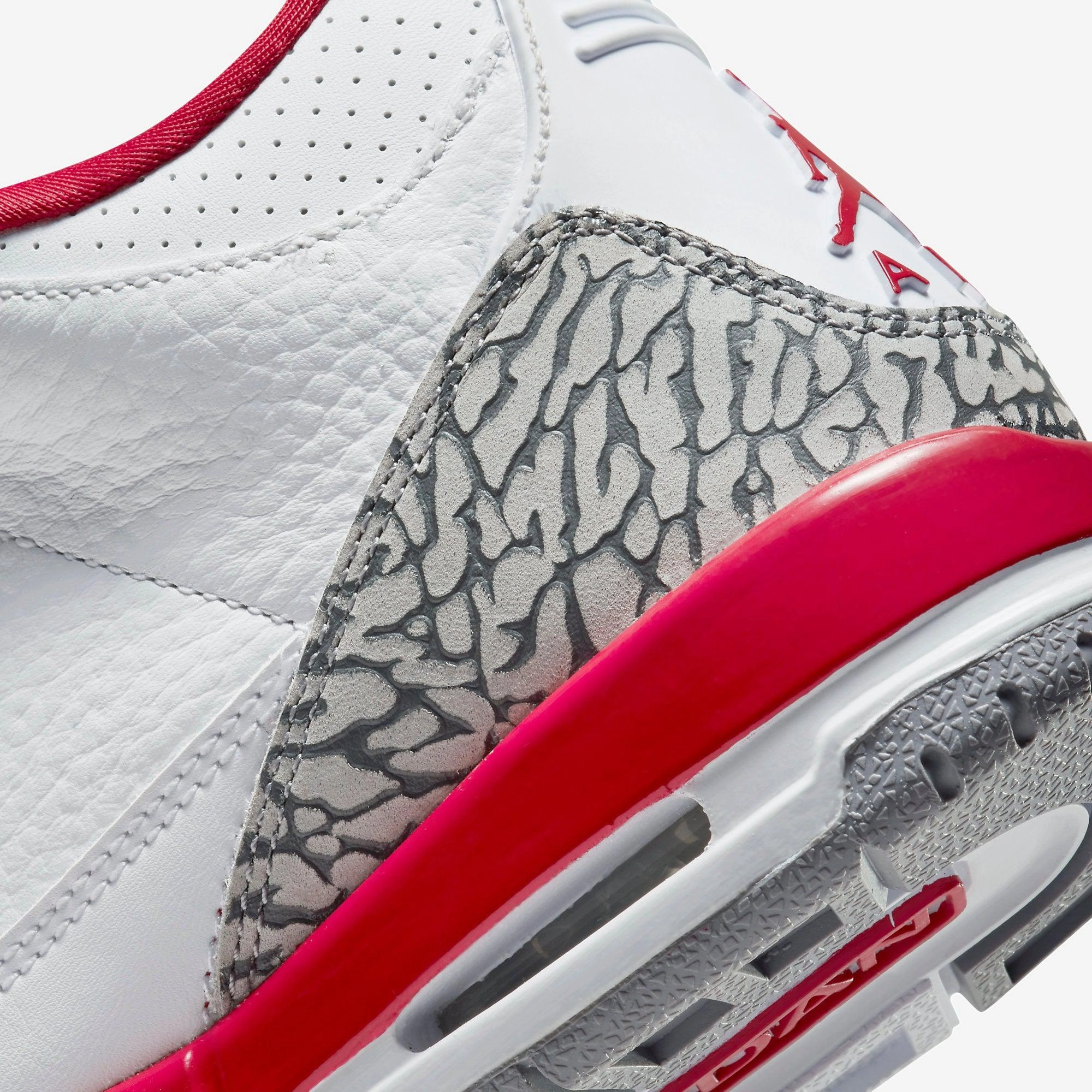 (PS) Air Jordan 3 Retro 'Cardinal' (2022) 429487-126 Air Jordan 3 Retro Throwback Sneakers
