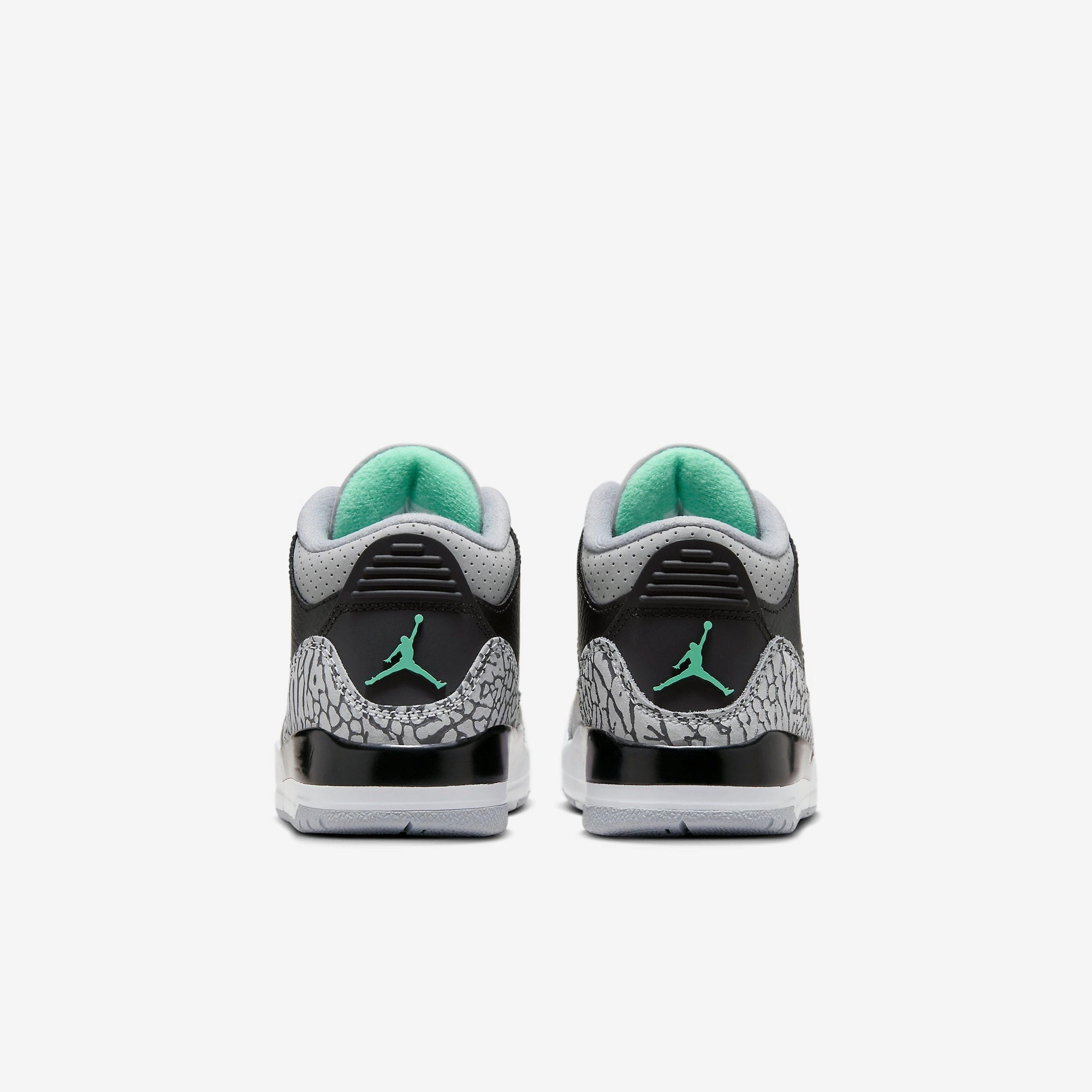 (PS) Air Jordan 3 Retro 'Green Glow' (2024) DM0966-031 Air Jordan 3 Retro Throwback Sneakers