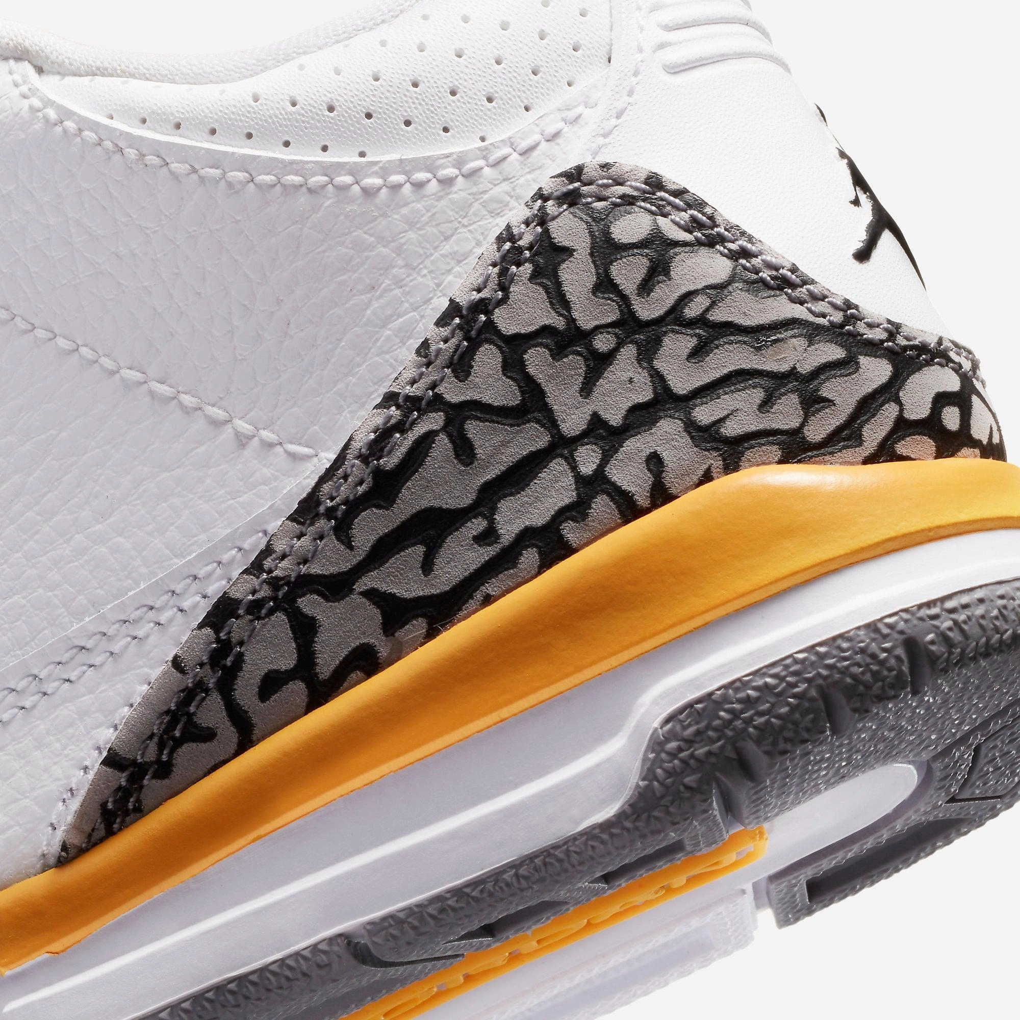 (PS) Air Jordan 3 Retro 'Laser Orange' (2020) 441141-108 Air Jordan 3 Retro Throwback Sneakers