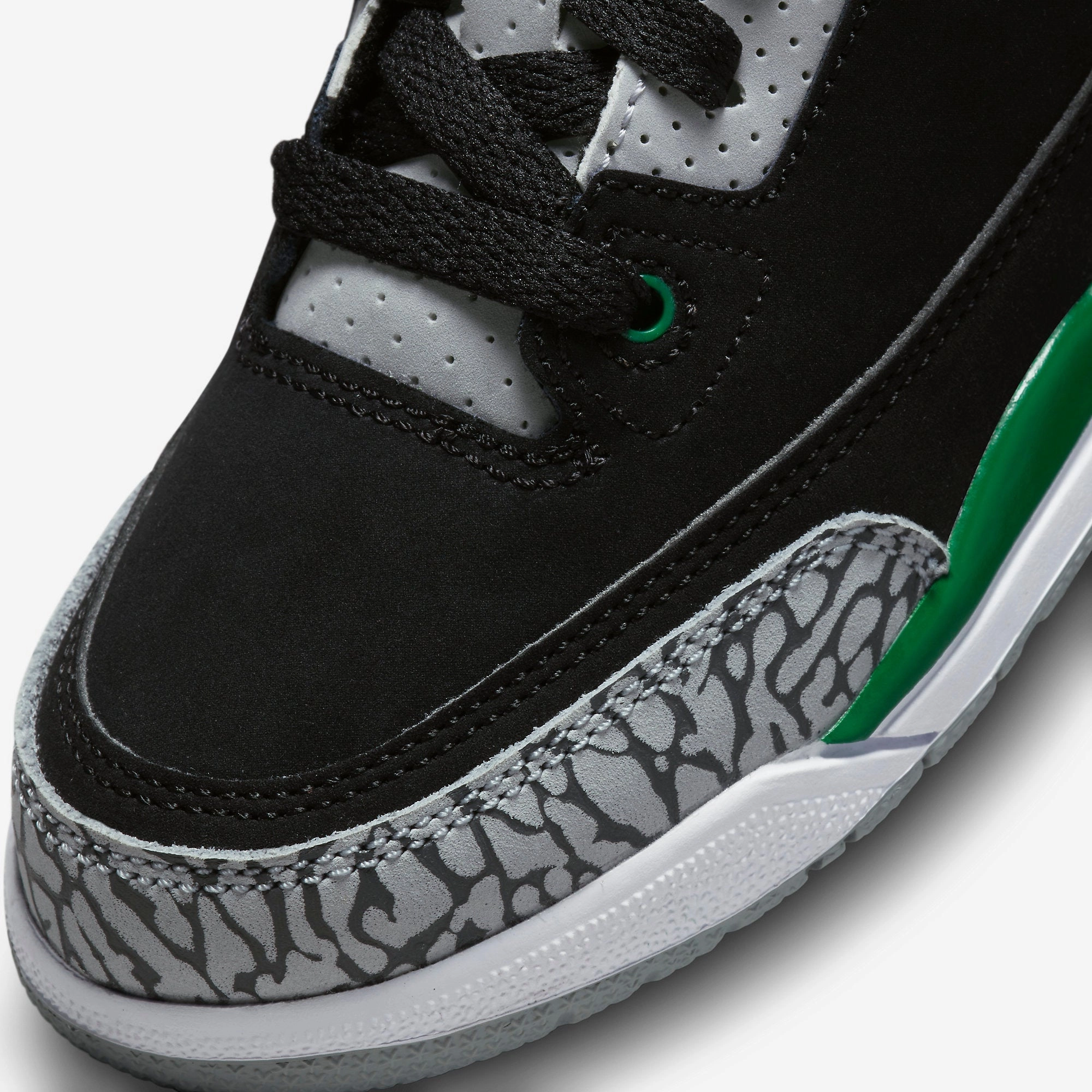 (PS) Air Jordan 3 Retro 'Pine Green' (2021) 429487-030 Air Jordan 3 Retro Throwback Sneakers