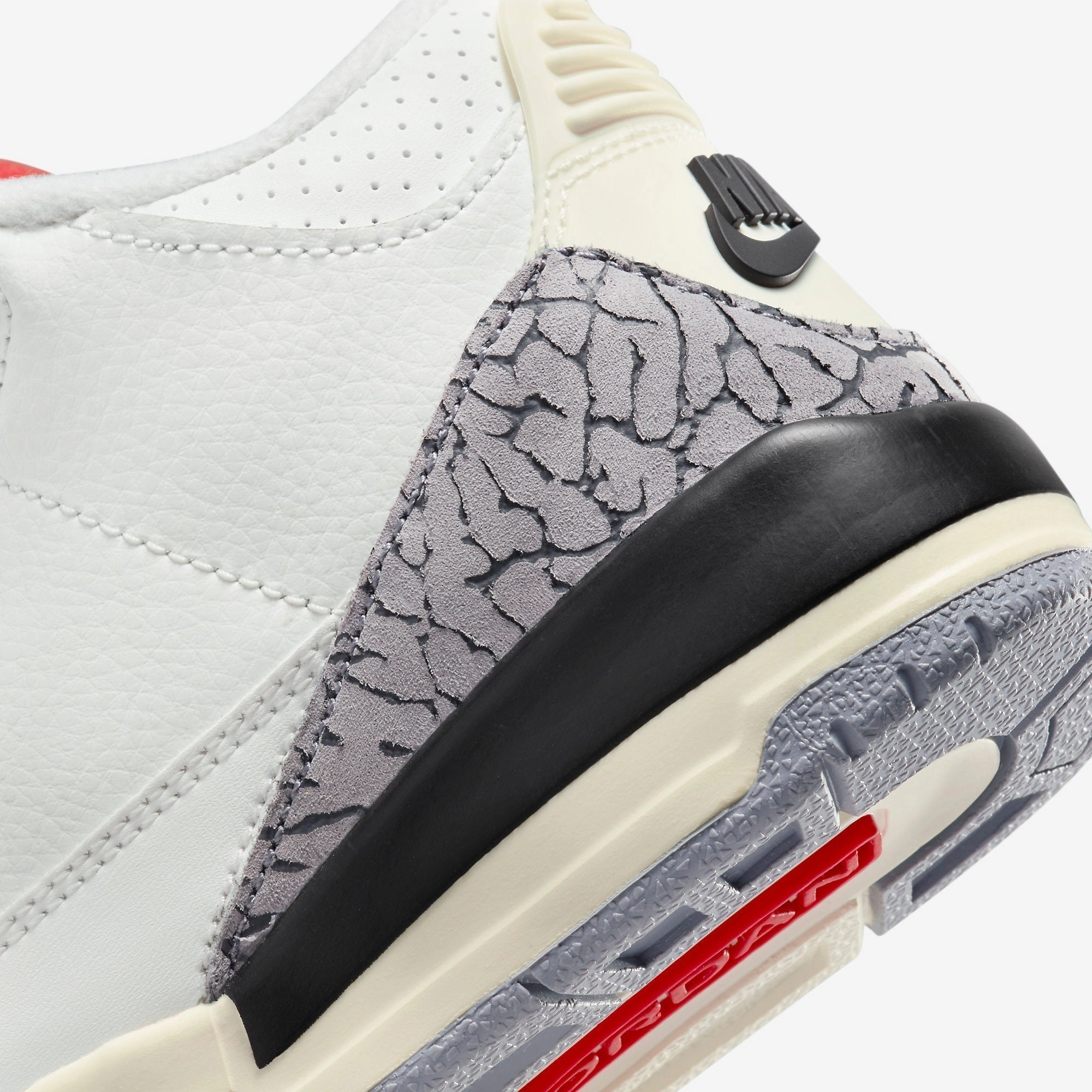 (PS) Air Jordan 3 Retro 'Reimagined White Cement' (2023) DM0966-100 Air Jordan 3 Retro Throwback Sneakers