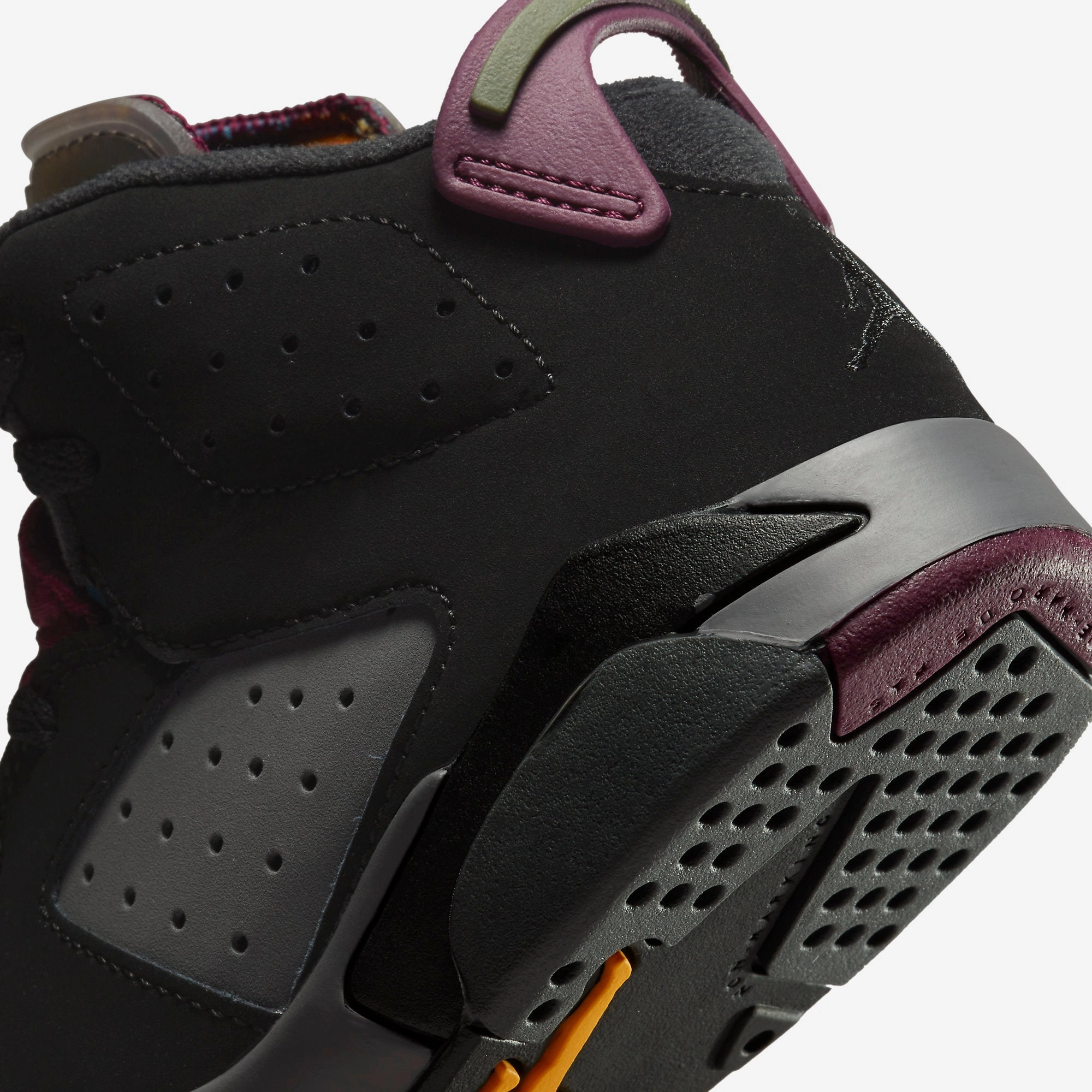 (PS) Air Jordan 6 Retro 'Bordeaux' (2021) 384666-063 Air Jordan 6 Classic High-Top Sneakers