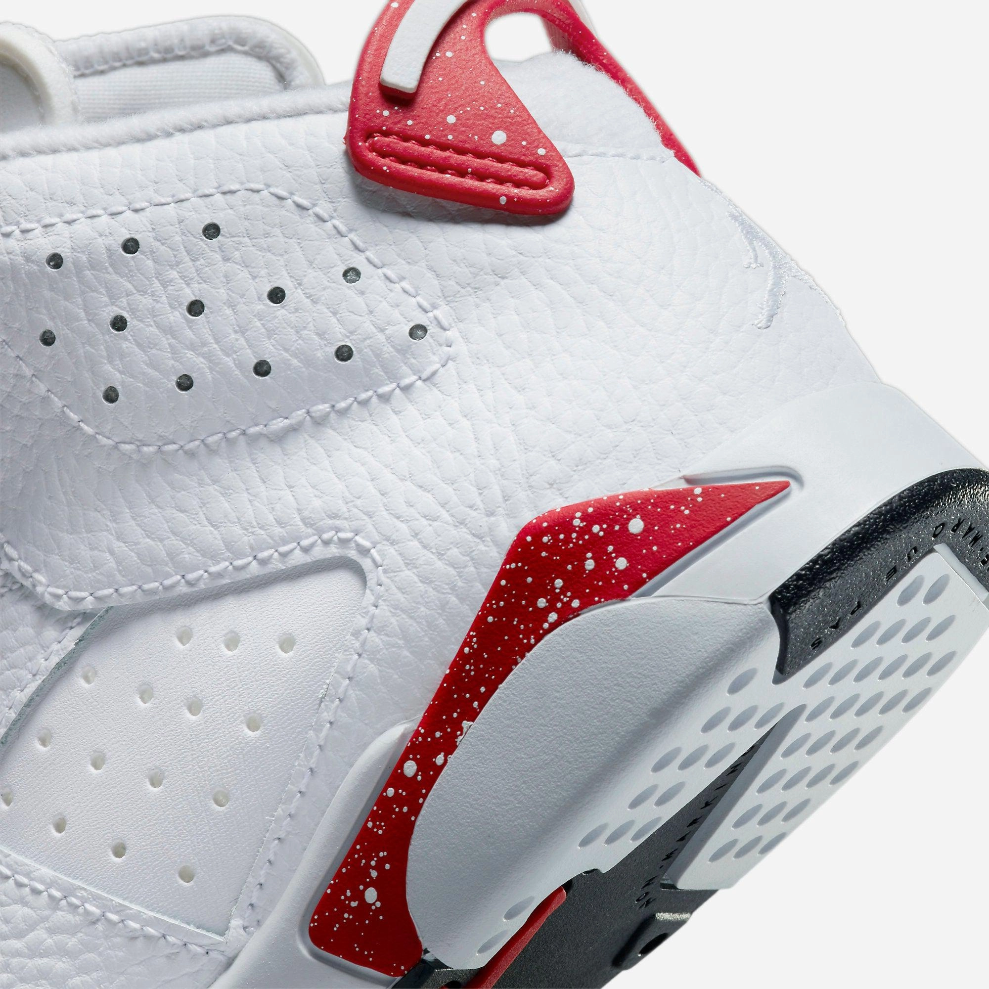 (PS) Air Jordan 6 Retro 'Red Oreo' (2022) DV3605-162 Air Jordan 6 Classic High-Top Sneakers