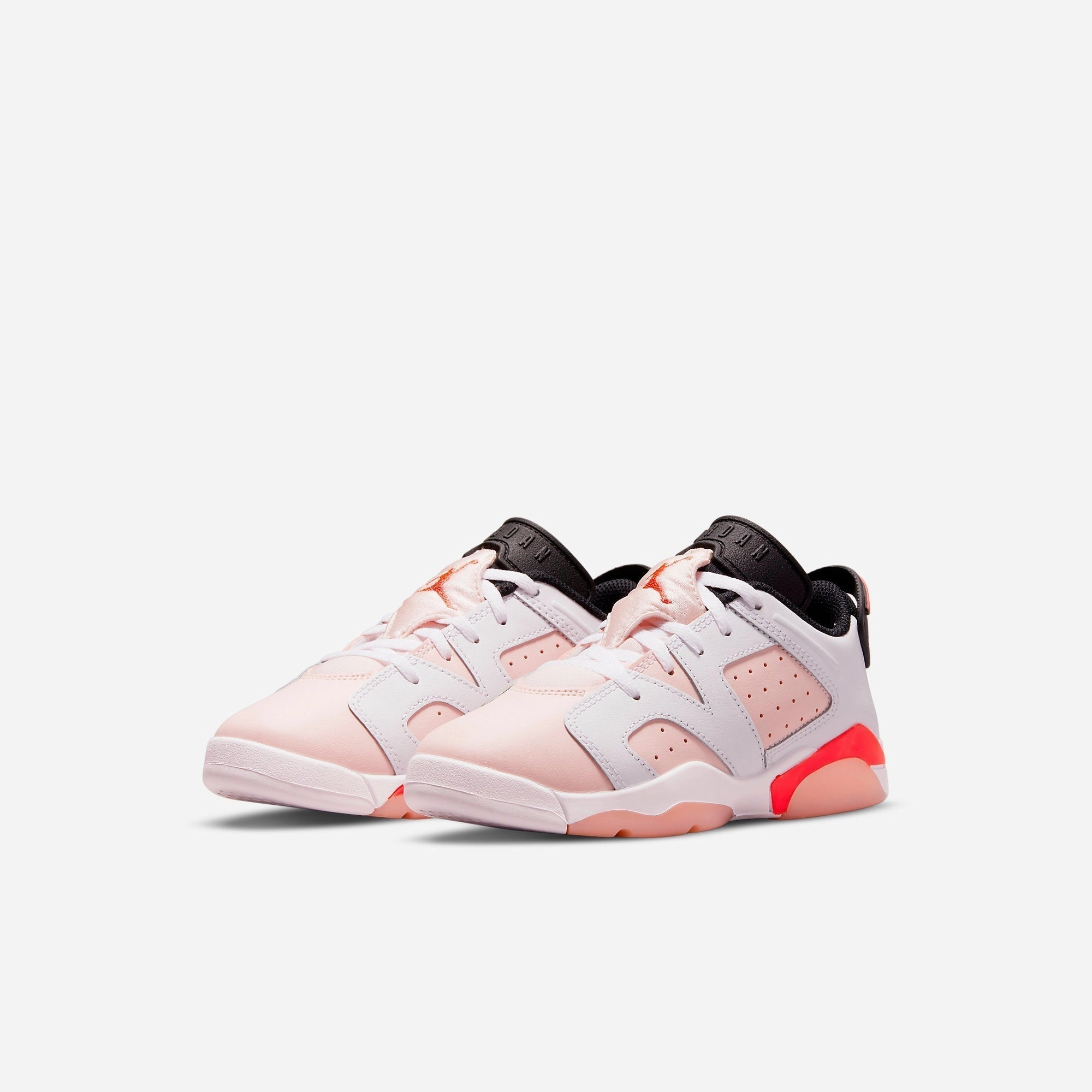 (PS) Air Jordan 6 Retro Low 'Atmosphere' (2022) DV3528-102 Air Jordan 6 Classic High-Top Sneakers