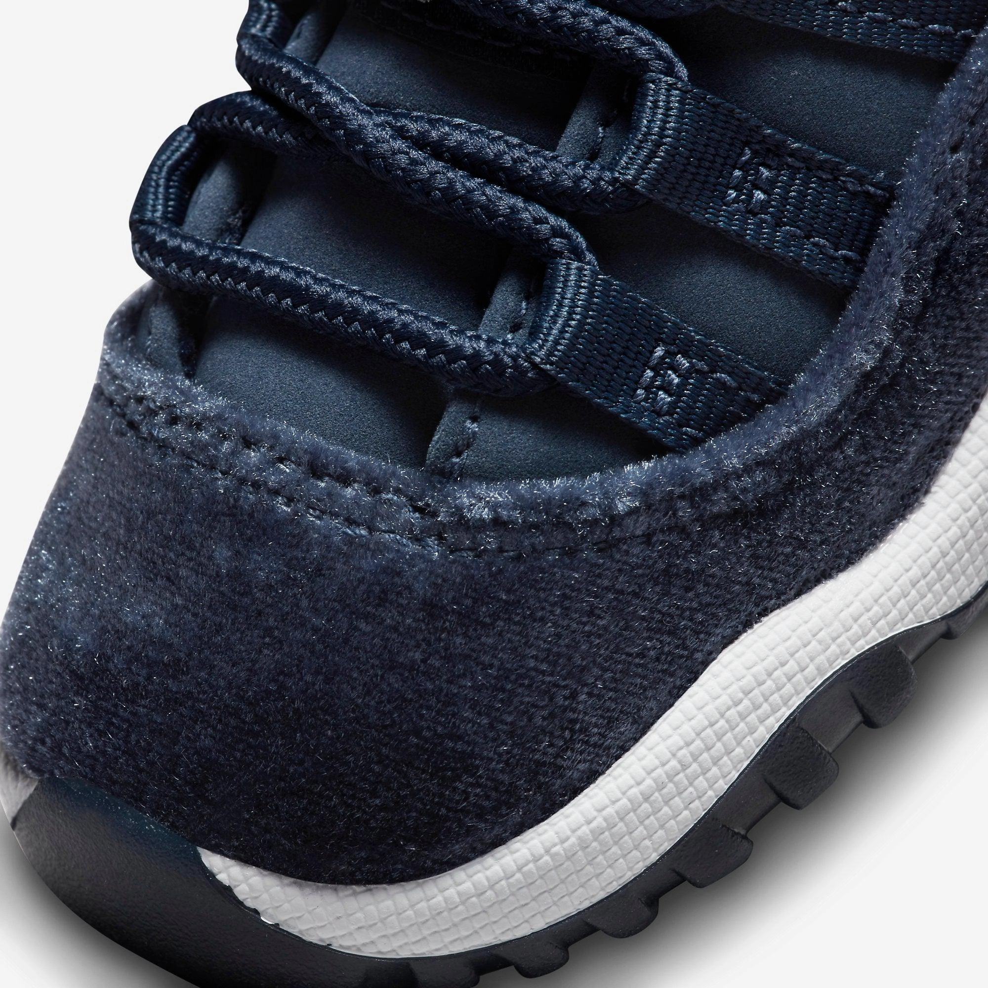(TD) Air Jordan 11 Retro 'Midnight Navy Velvet' (2022) DO3856-441 Air Jordan 11 Patent Basketball Shoes