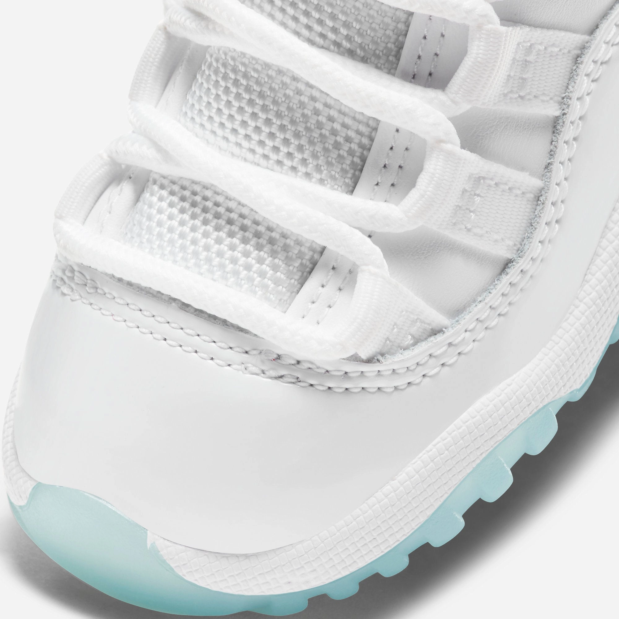 (TD) Air Jordan 11 Retro Low 'Legend Blue' (2021) 505836-117 Air Jordan 11 Patent Basketball Shoes