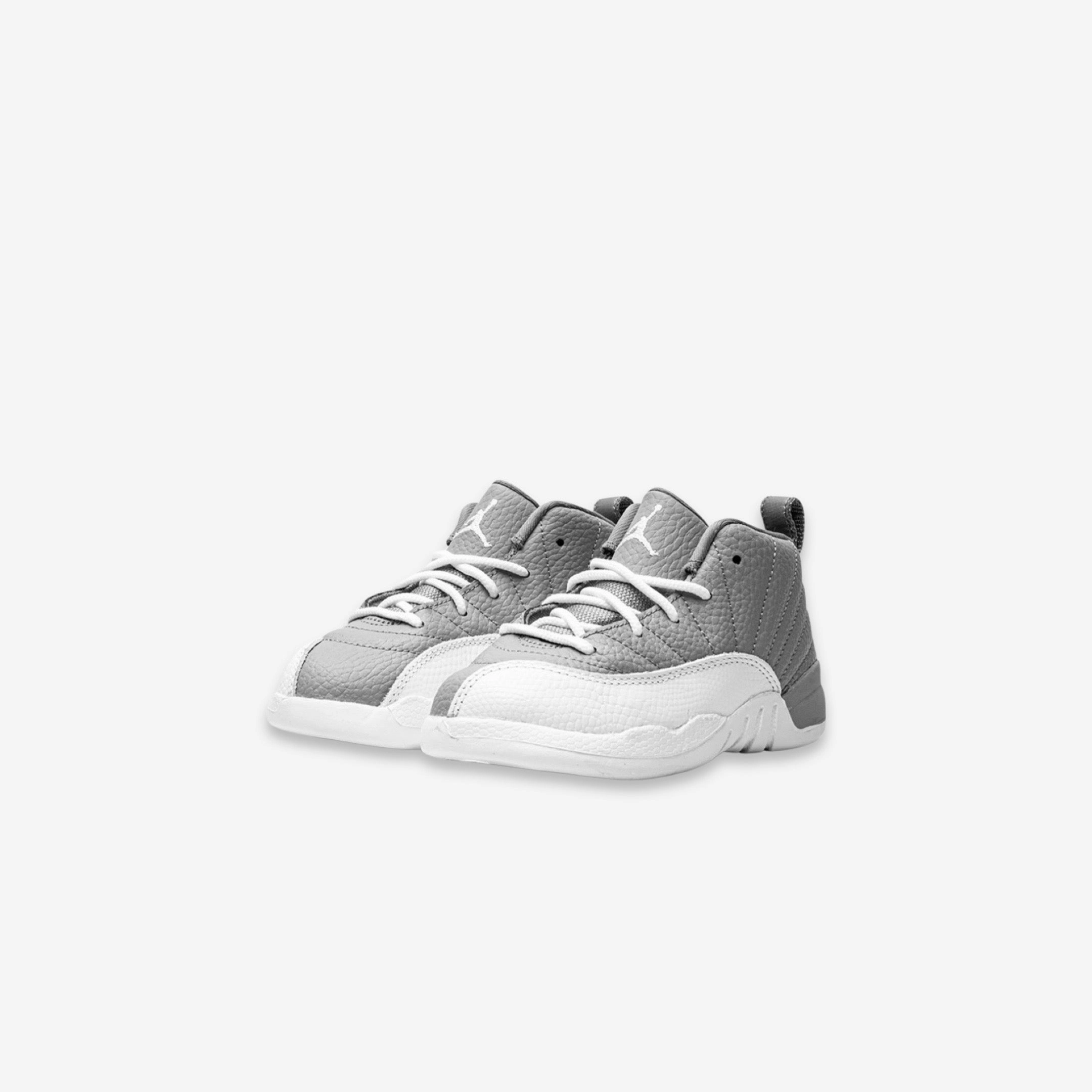 (TD) Air Jordan 12 Retro 'Stealth' (2022) 850000-015 Air Jordan 12 Game-Ready Sneakers