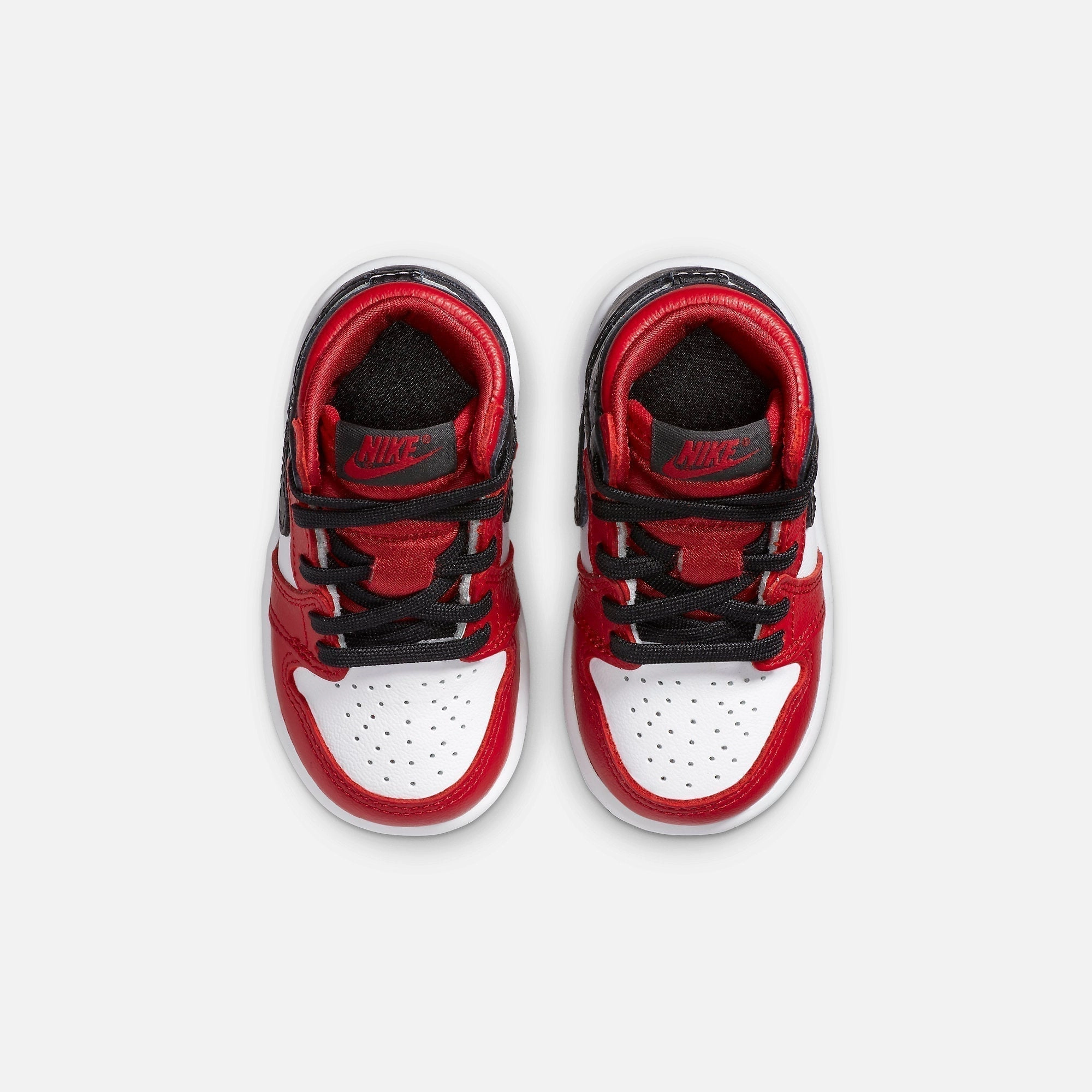 (TD) Air Jordan 1 Retro High OG 'Satin Snake' (2020) CU0450-601 Air Jordan 1 Signature Look Sneakers