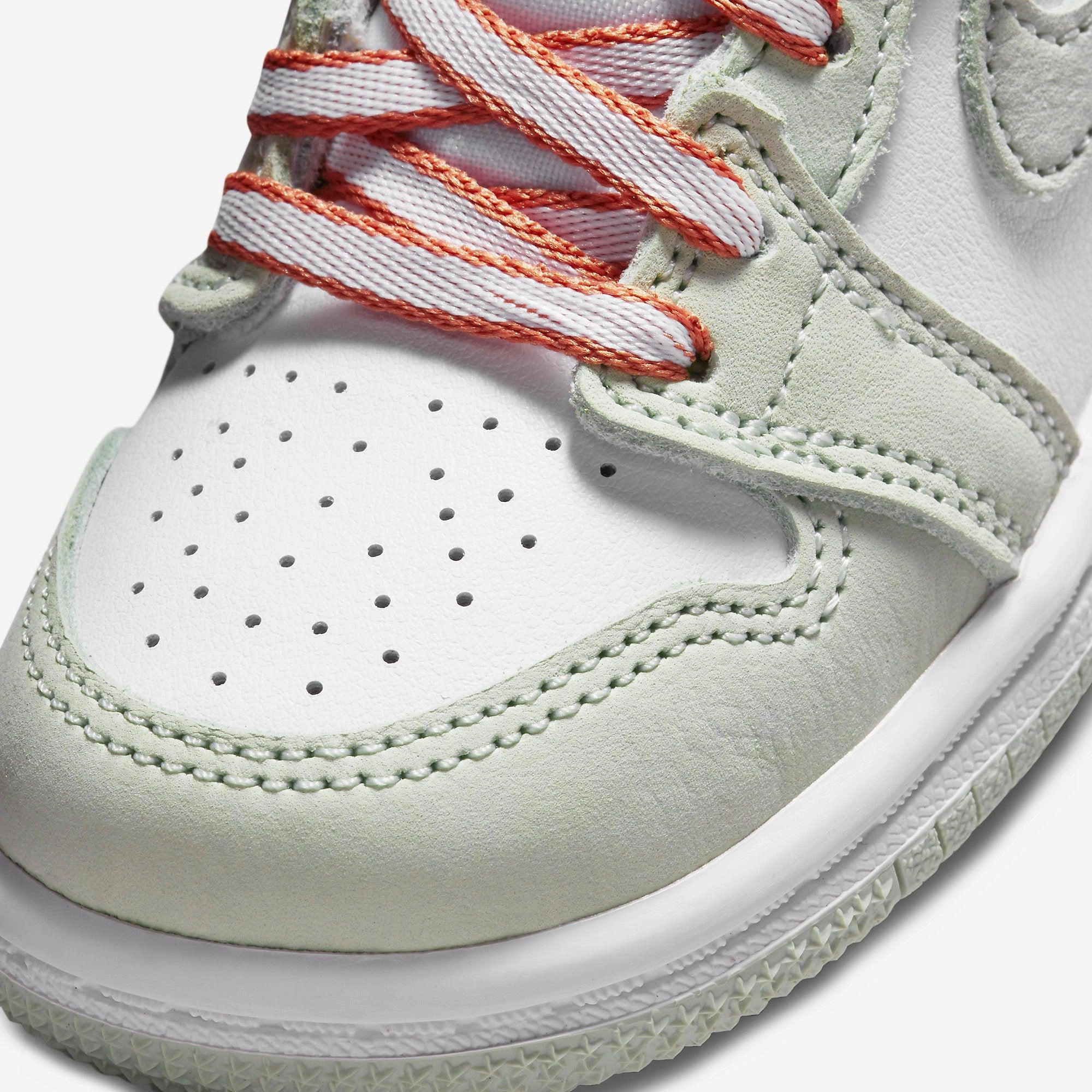(TD) Air Jordan 1 Retro High OG 'Seafoam' (2021) CU0450-002 Air Jordan 1 Signature Look Sneakers