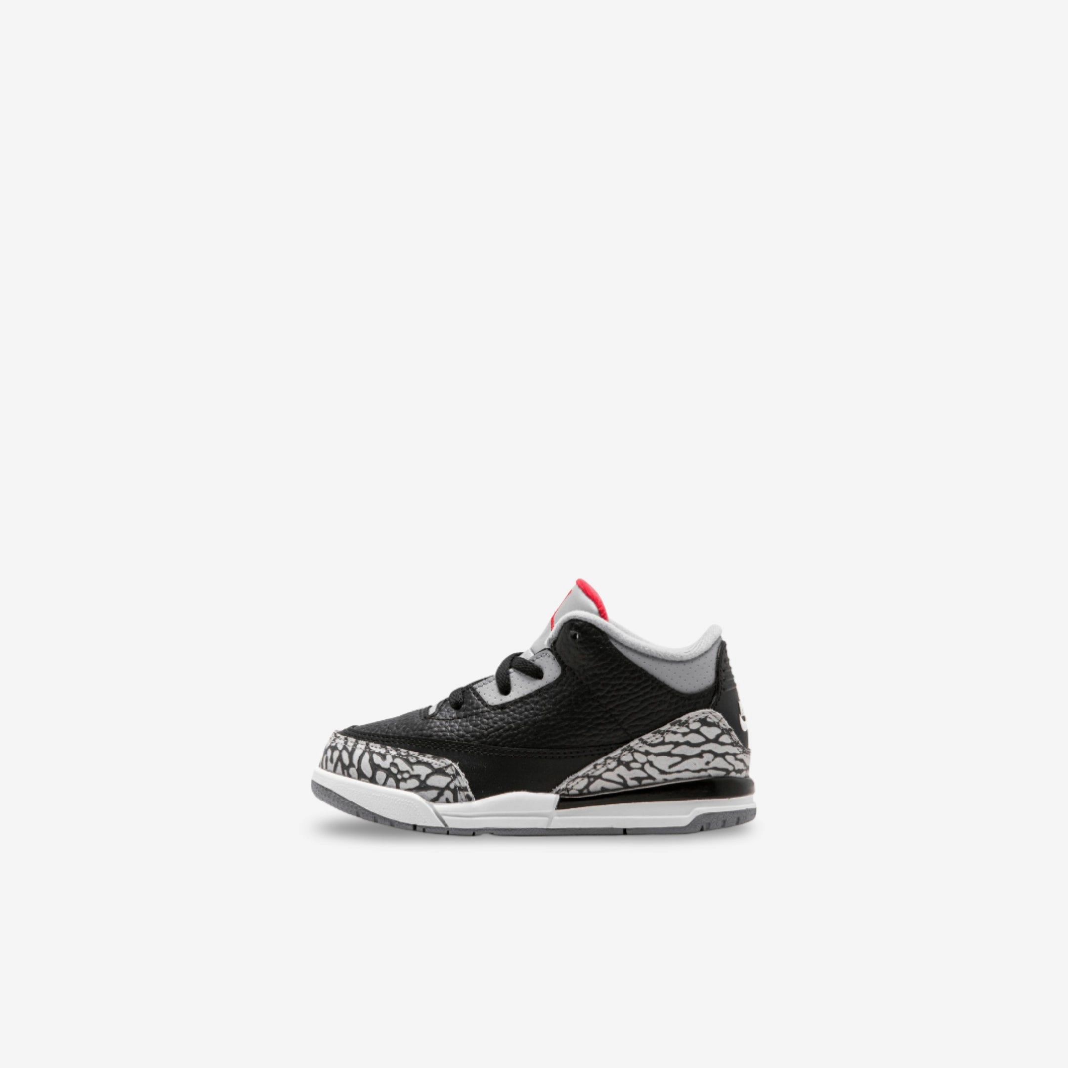 (TD) Air Jordan 3 Retro 'Black Cement' (2018) 832033-021 Air Jordan 3 retro sneakers with throwback vibe