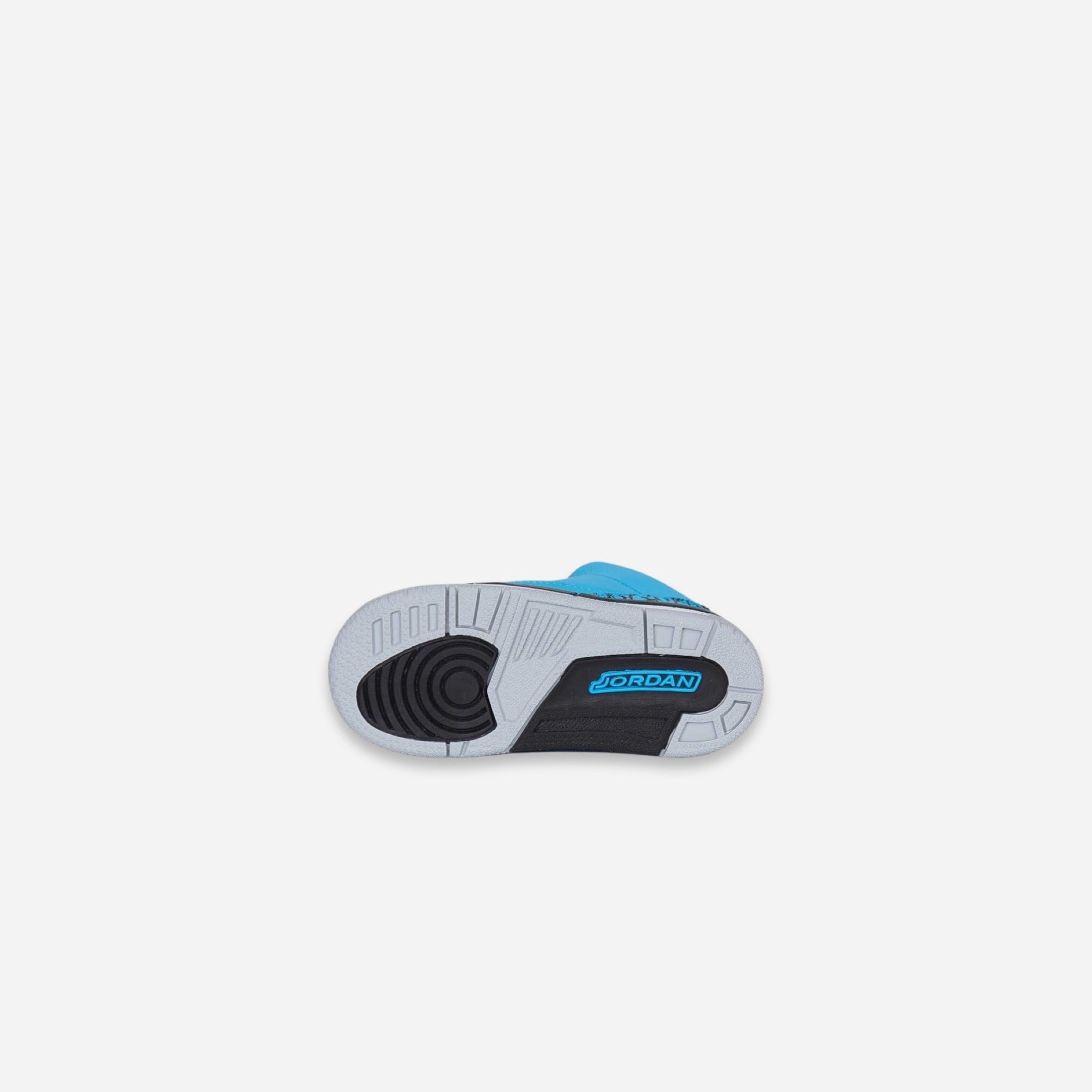 (TD) Air Jordan 3 Retro 'Dark Powder Blue' (2014) 832033-406 Air Jordan 3 Retro Throwback Sneakers