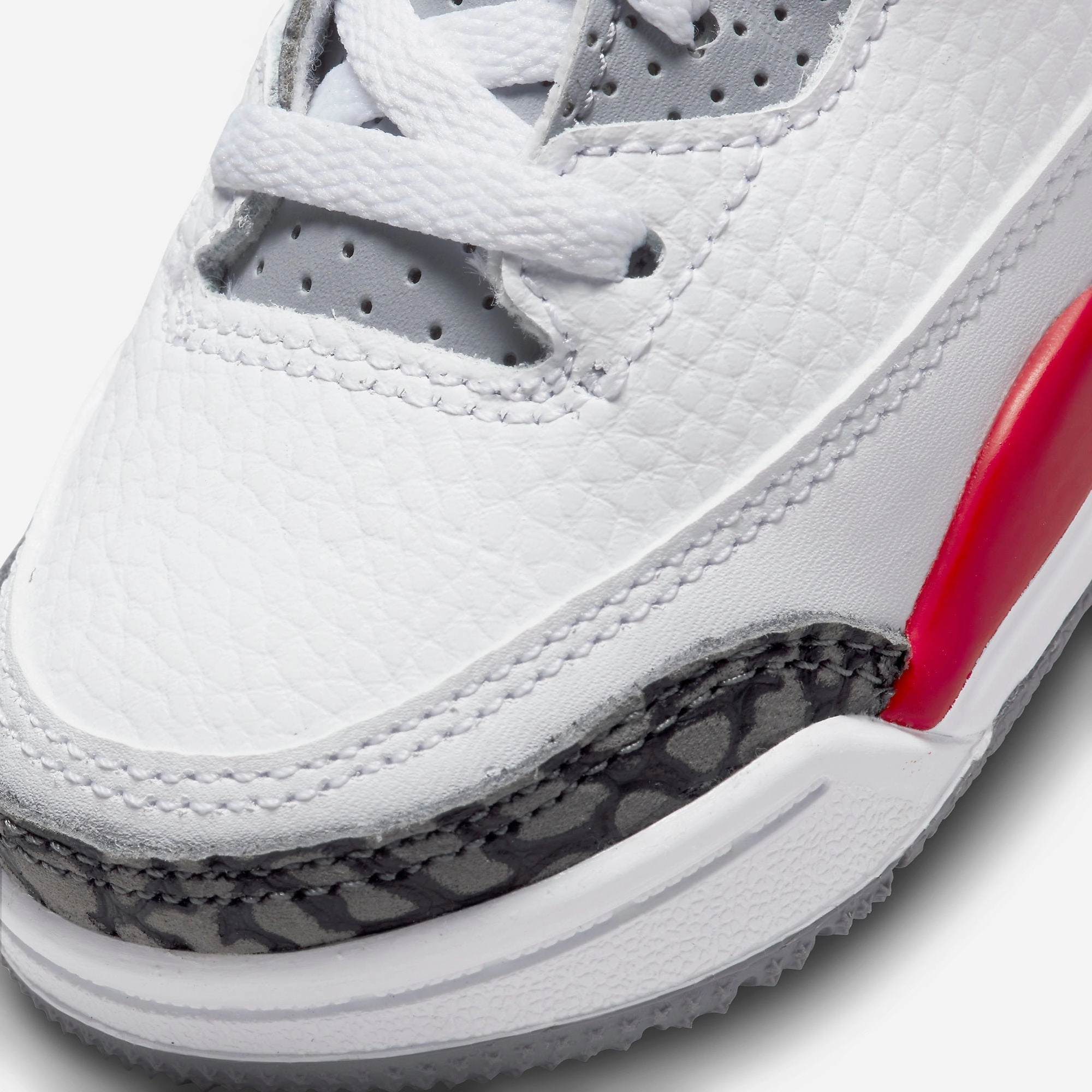 (TD) Air Jordan 3 Retro 'Fire Red' (2022) DN0968-160 Air Jordan 3 Retro Throwback Sneakers