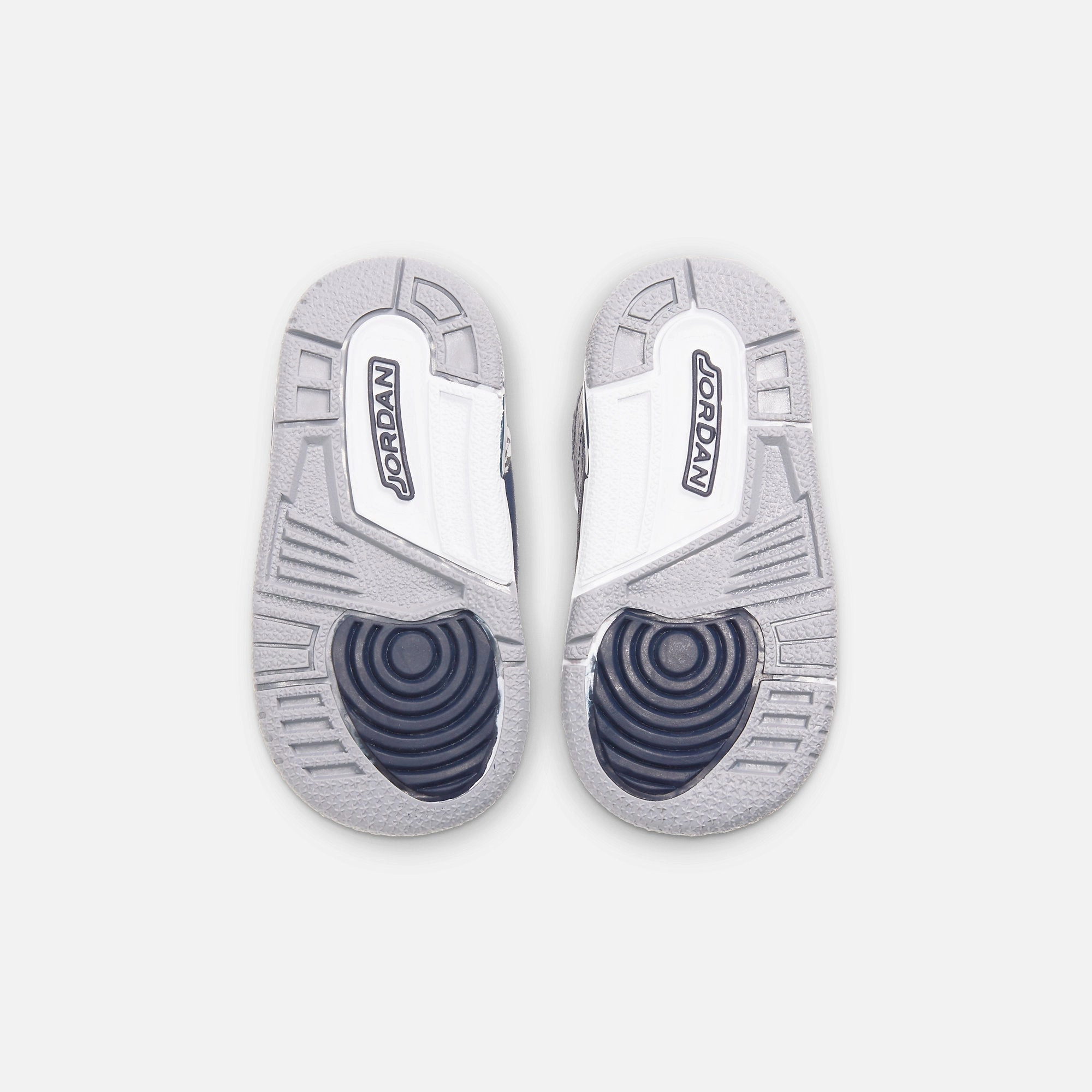 (TD) Air Jordan 3 Retro 'Georgetown Hoyas / Midnight Navy' (2021) 832033-401 Air Jordan 3 Retro Throwback Sneakers