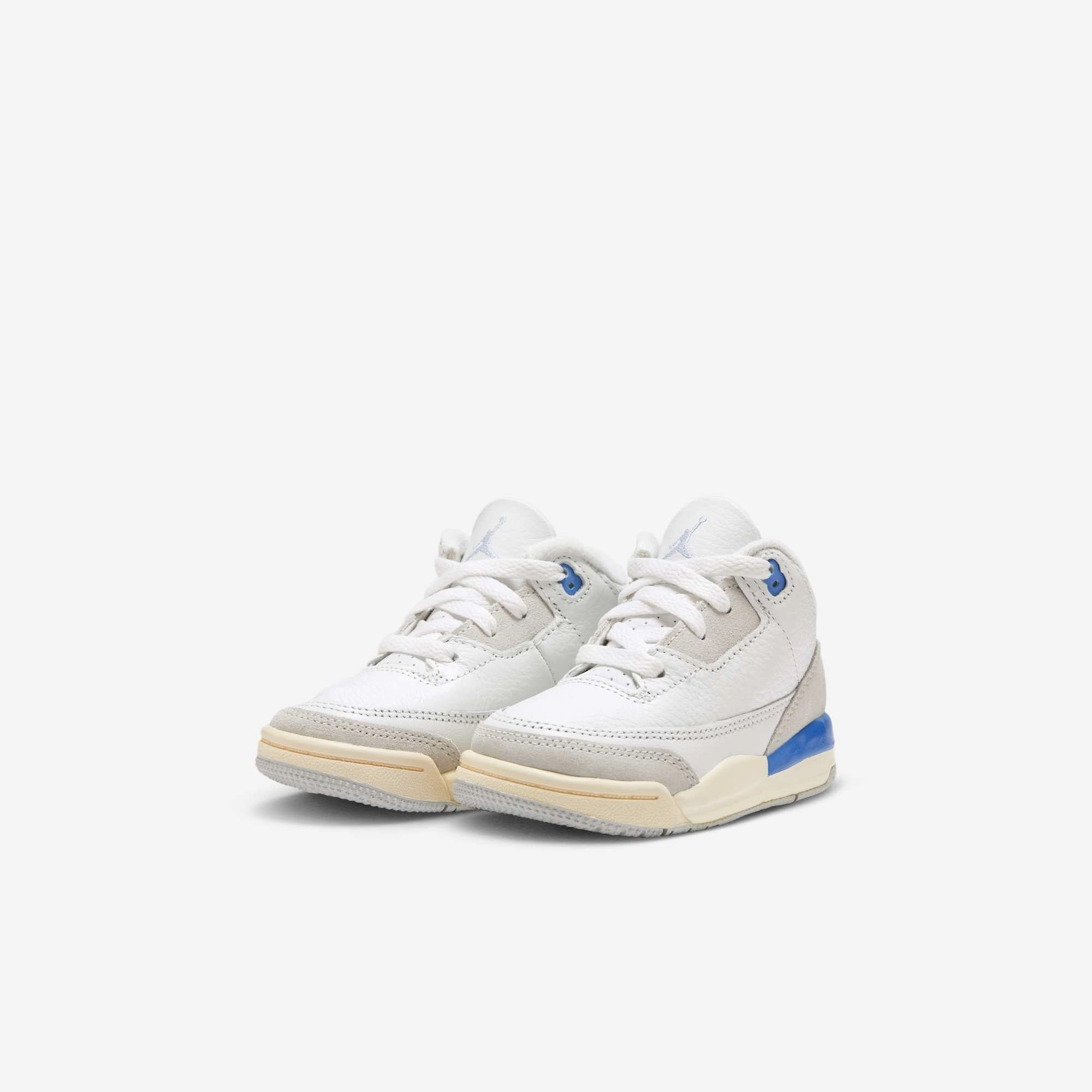 (TD) Air Jordan 3 Retro 'Lucky Shorts / Hydrogen Blue' (2025) DM0968-101 Air Jordan 3 Retro Throwback Sneakers