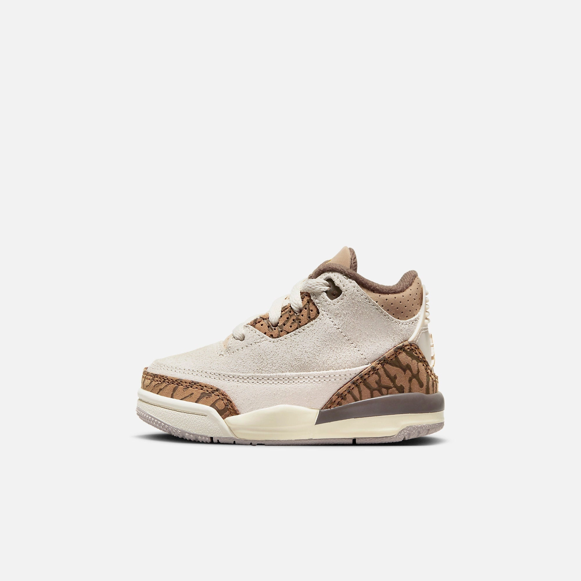 (TD) Air Jordan 3 Retro 'Palomino' (2023) DM0968-102 Air Jordan 3 retro sneakers with throwback vibe