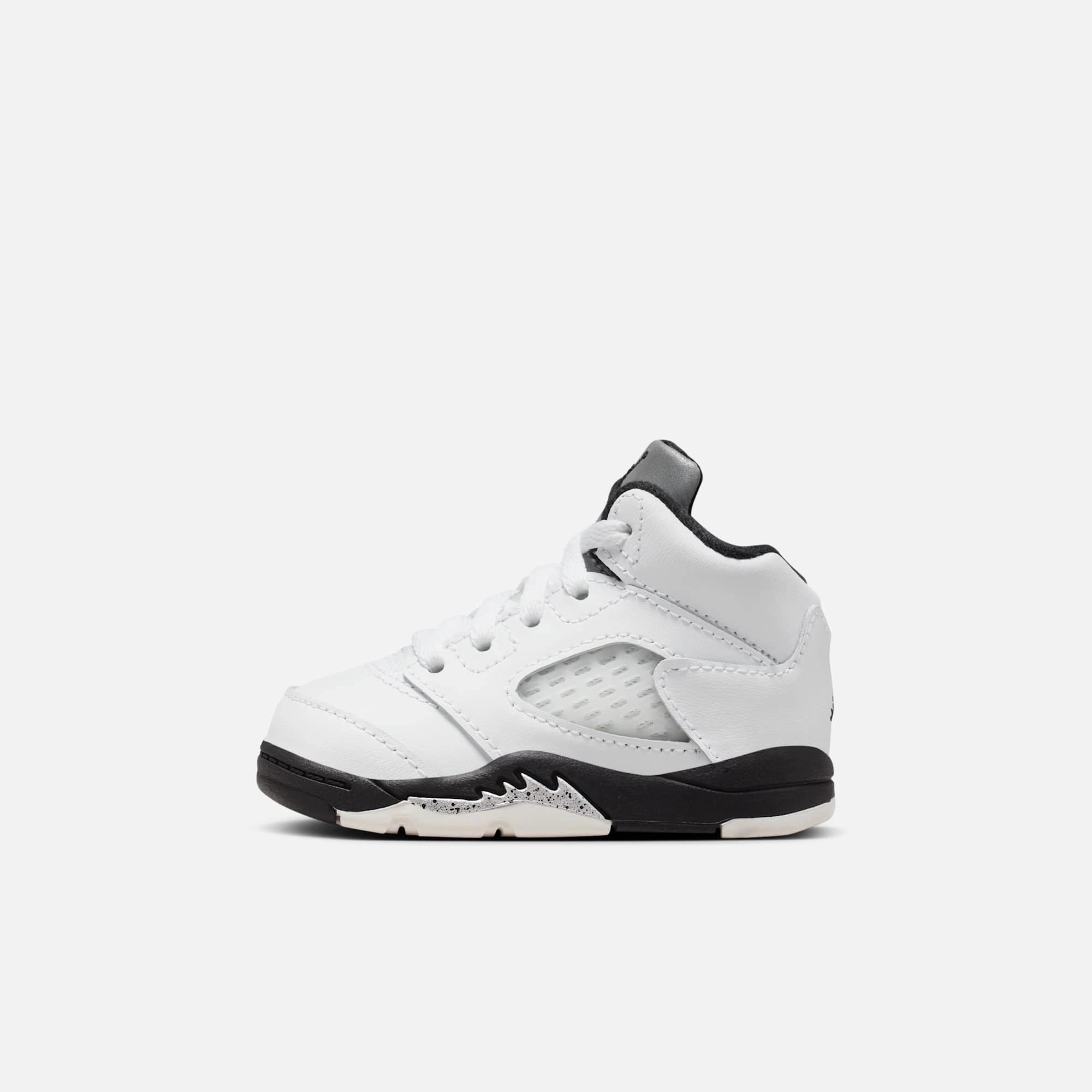 (TD) Air Jordan 5 Retro 'Reverse Metallic / Oreo 2.0' (2024) 440890-110 Air Jordan 5 shoes with mesh panel details