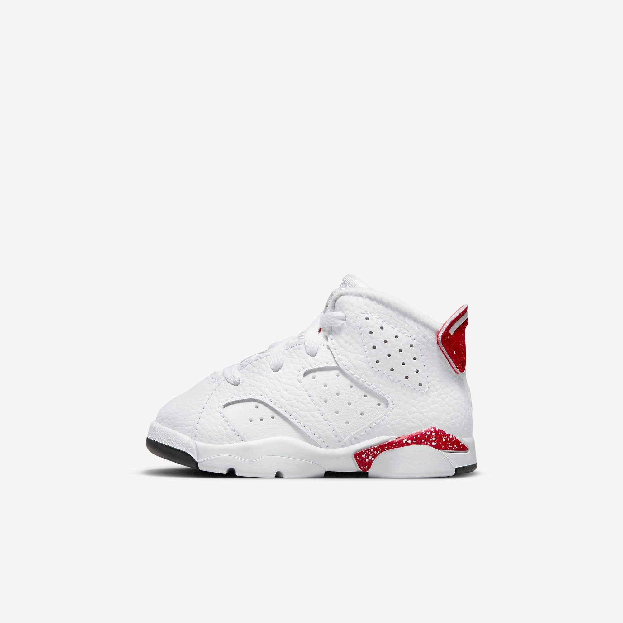 (TD) Air Jordan 6 Retro 'Red Oreo' (2022) DV3606-162 Air Jordan 6 high-top shoes for hoop fans