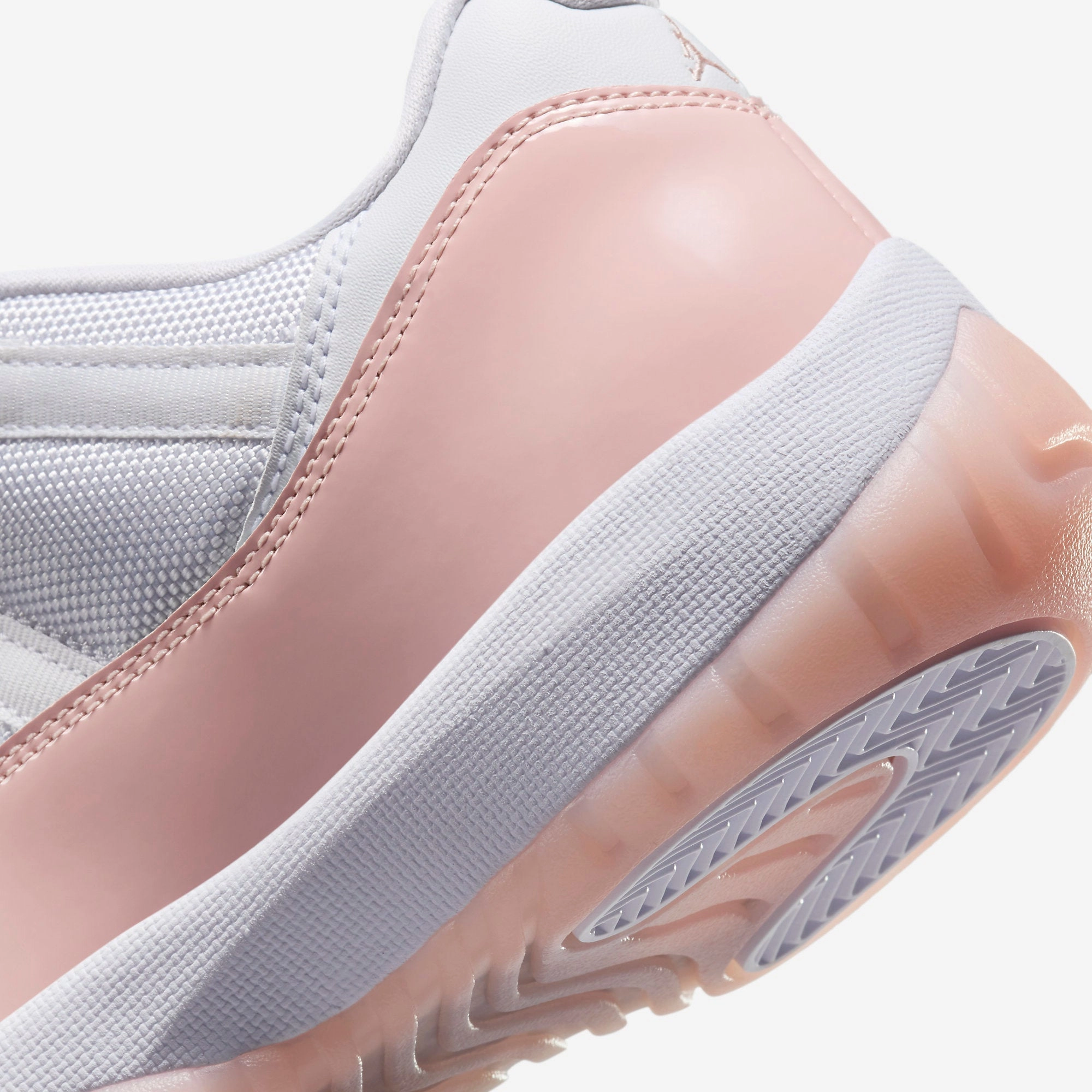 (Women's) Air Jordan 11 Retro Low 'Legend Pink' (2024) AH7860-160 Air Jordan 11 Patent Basketball Shoes