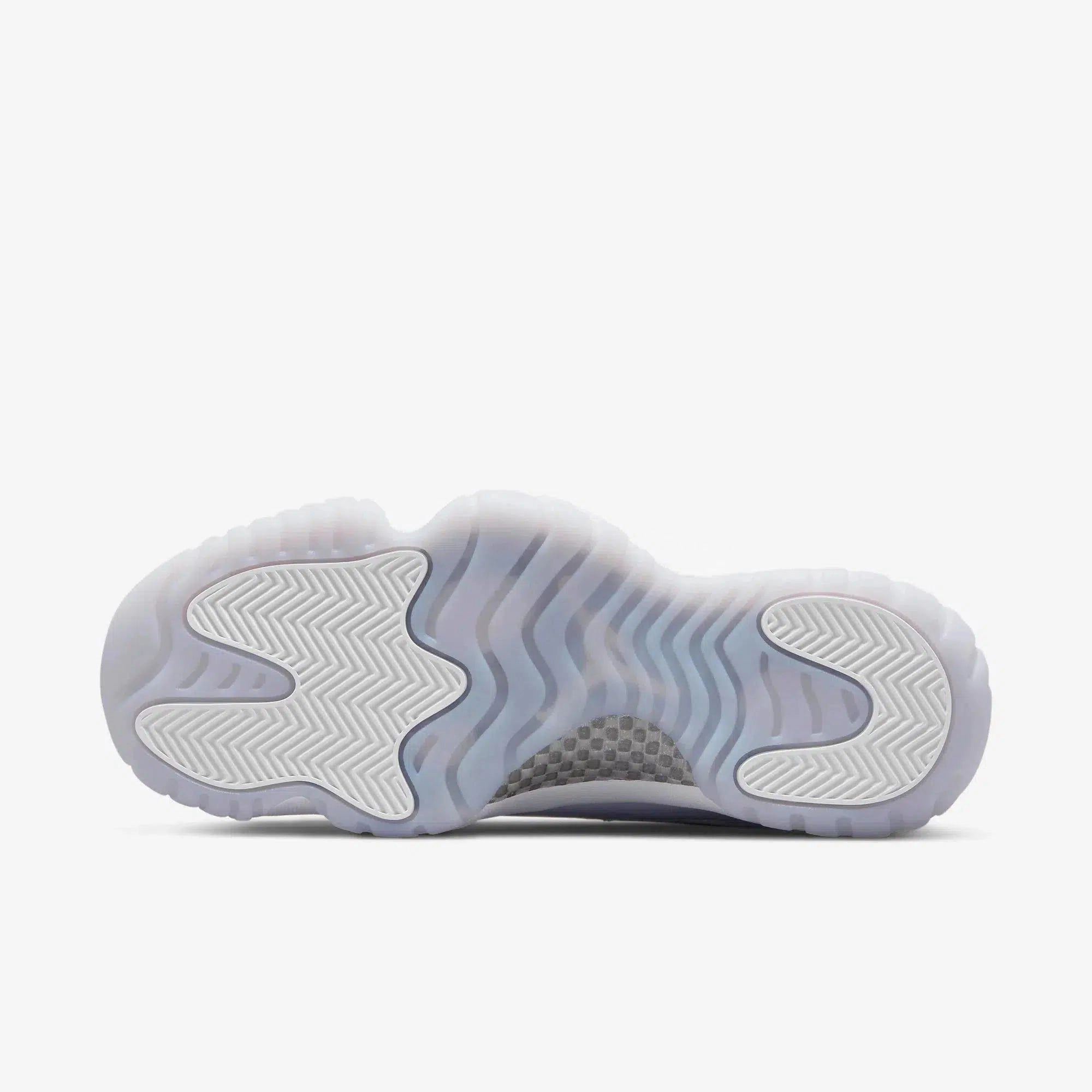(Women's) Air Jordan 11 Retro Low 'Pure Violet' (2022) AH7860-101 Air Jordan 11 Patent Basketball Shoes
