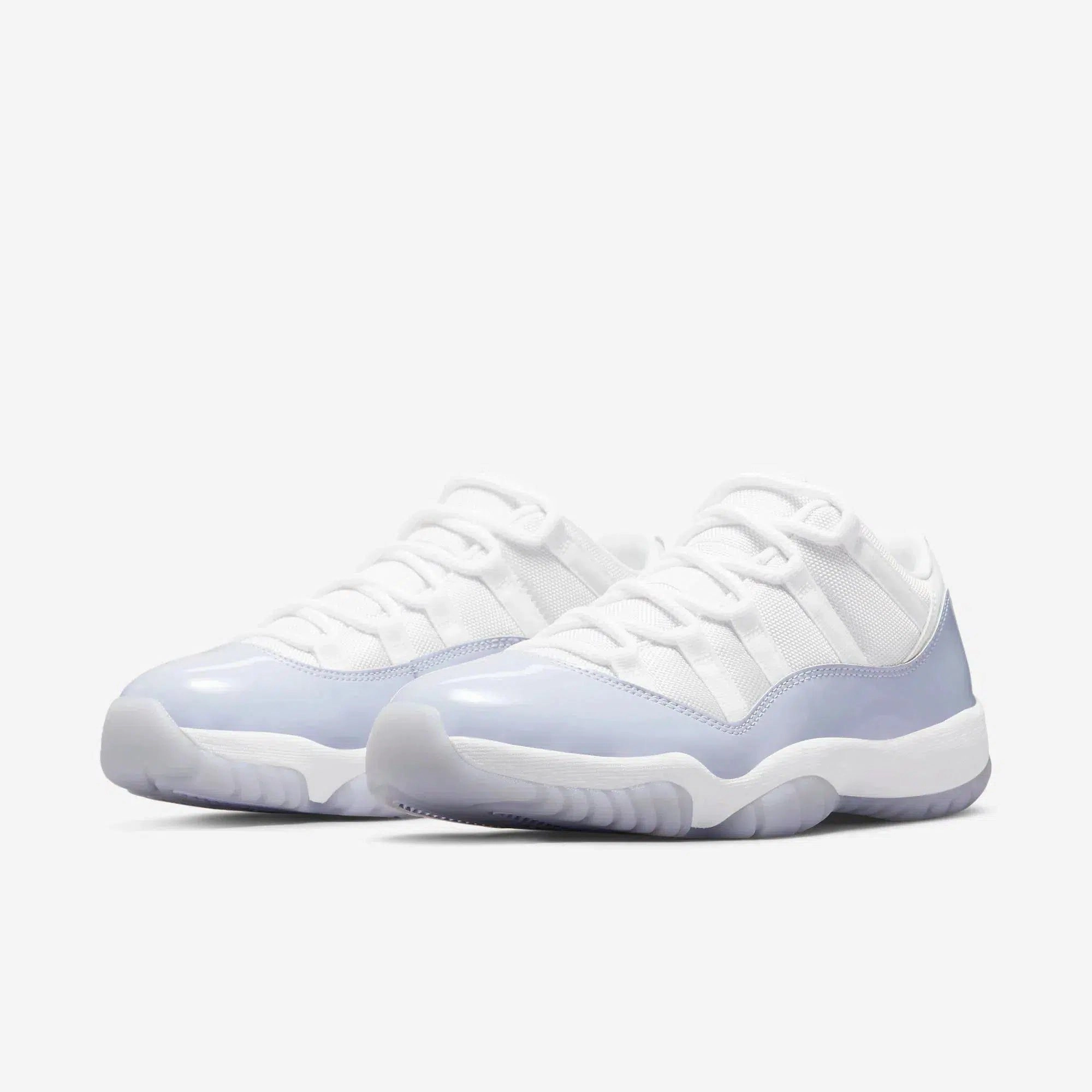 (Women's) Air Jordan 11 Retro Low 'Pure Violet' (2022) AH7860-101 Air Jordan 11 Patent Basketball Shoes