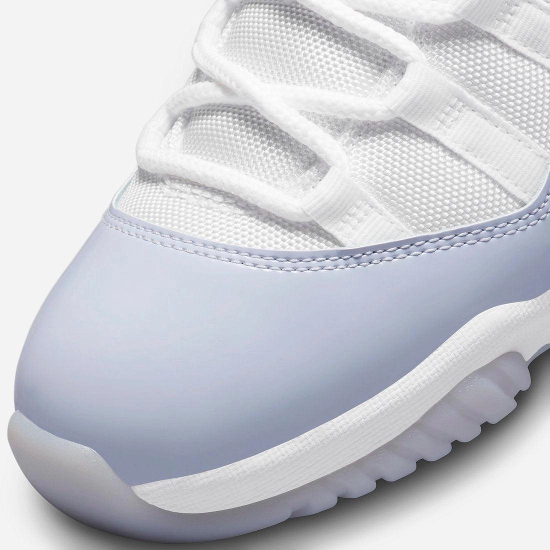 (Women's) Air Jordan 11 Retro Low 'Pure Violet' (2022) AH7860-101 Air Jordan 11 Patent Basketball Shoes
