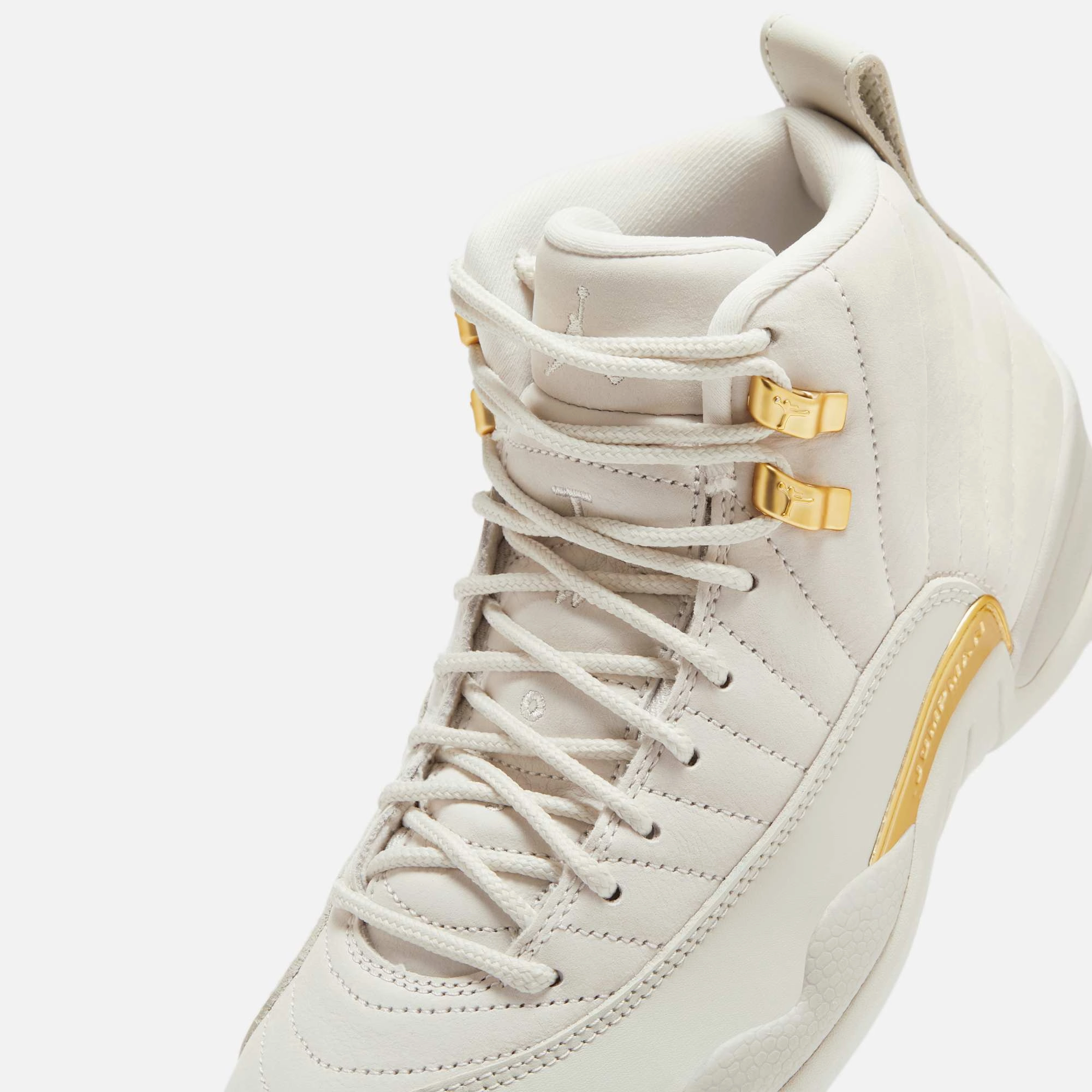 (Women's) Air Jordan 12 Retro 'Phantom' (2024) FD9101-007 Air Jordan 12 Game-Ready Sneakers