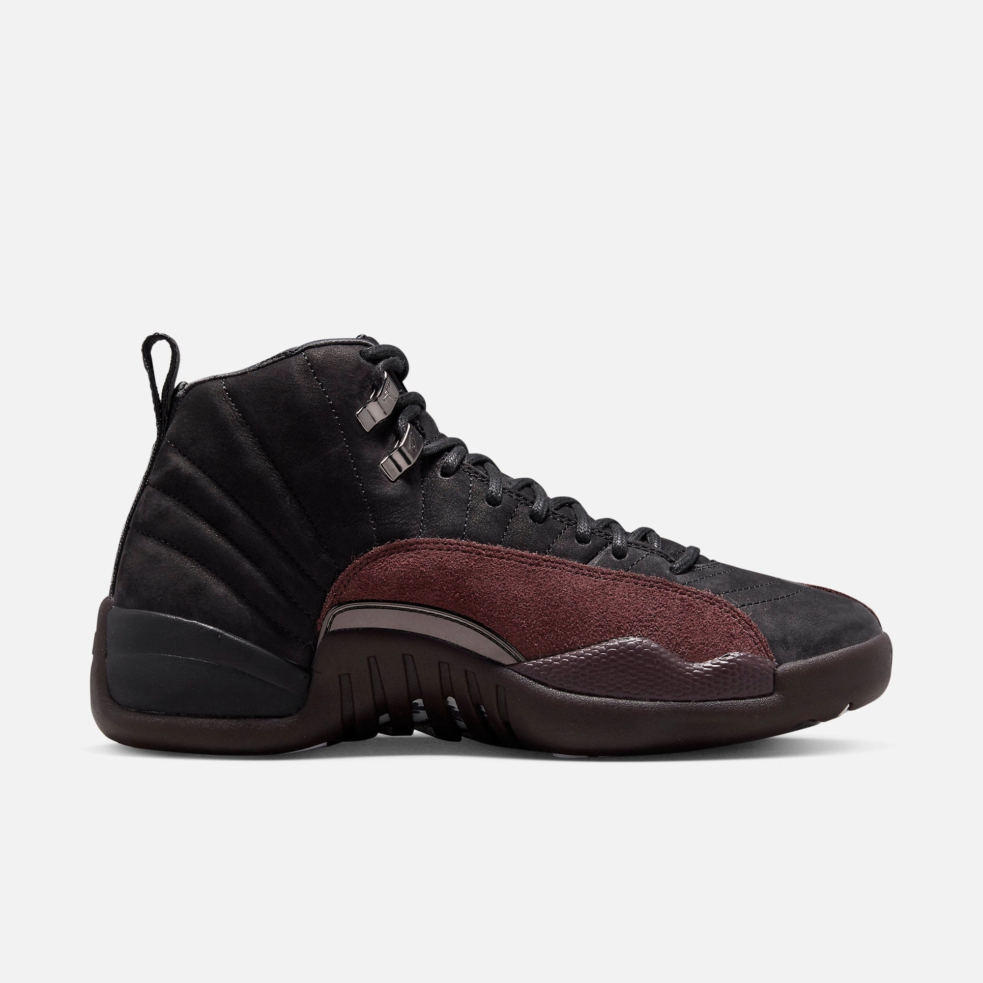 (Women's) Air Jordan 12 Retro SP x A Ma Manire 'Black' (2023) DV6989-001 Air Jordan 12 Game-Ready Sneakers