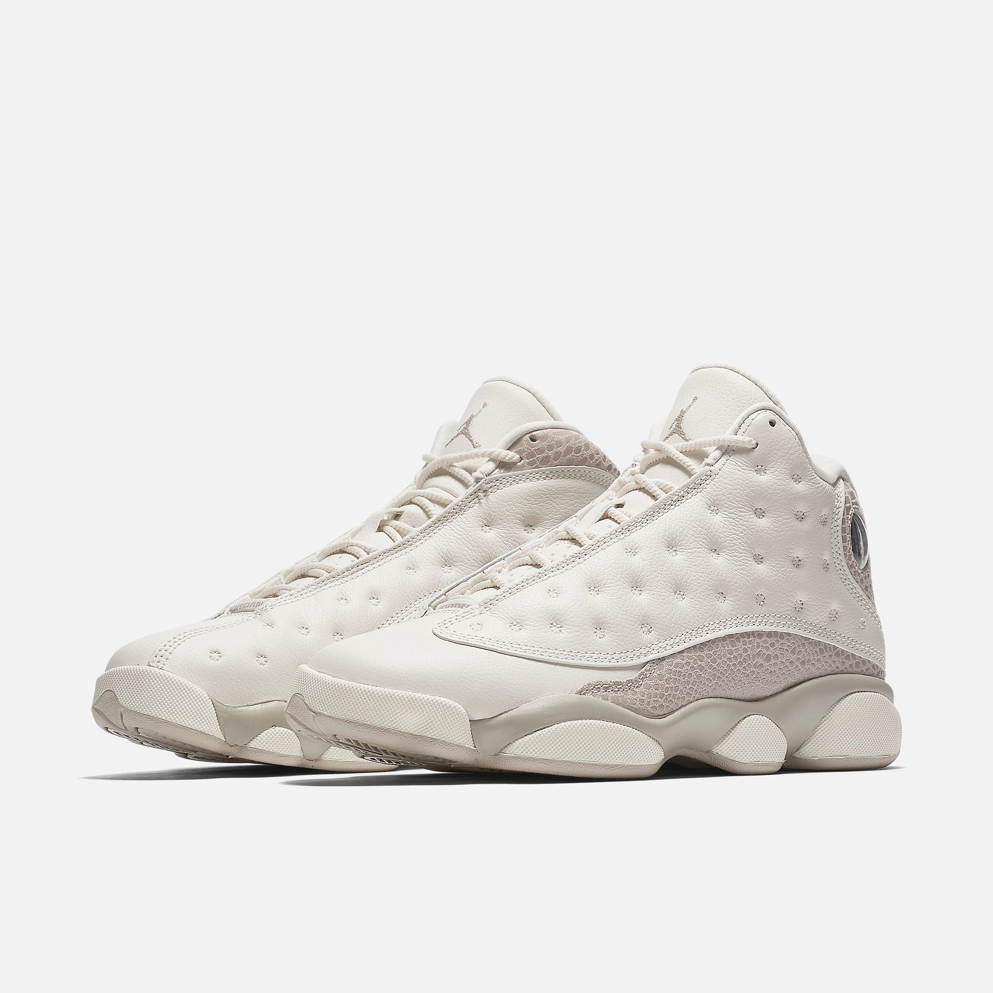 (Women's) Air Jordan 13 Retro 'Phantom' (2018) AQ1757-004 Air Jordan 13 Bold Sole Basketball Shoes