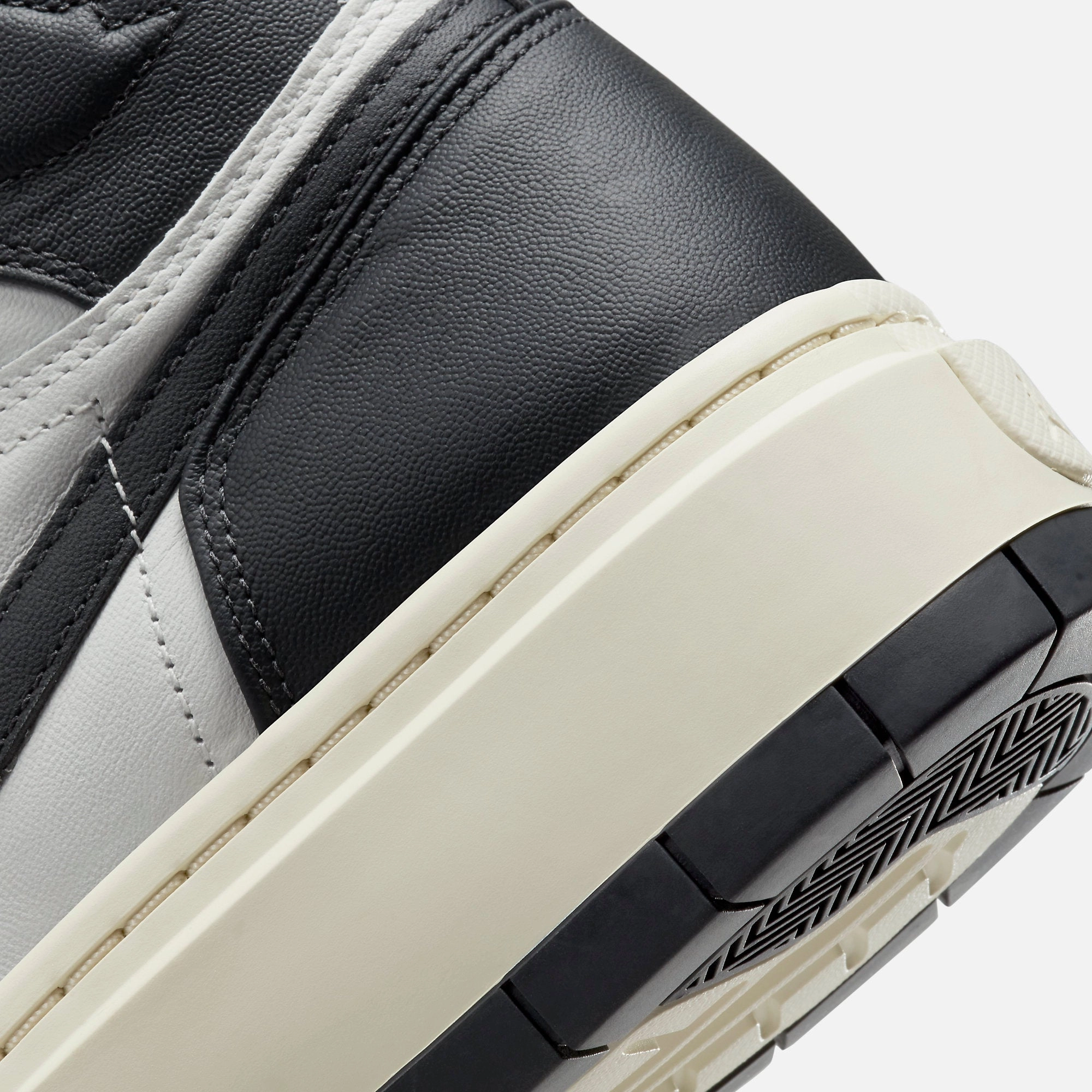 (Women's) Air Jordan 1 Elevate High 'Summit White / Dark Ash' (2022) DN3253-100 Air Jordan 1 Original Colorway Shoes