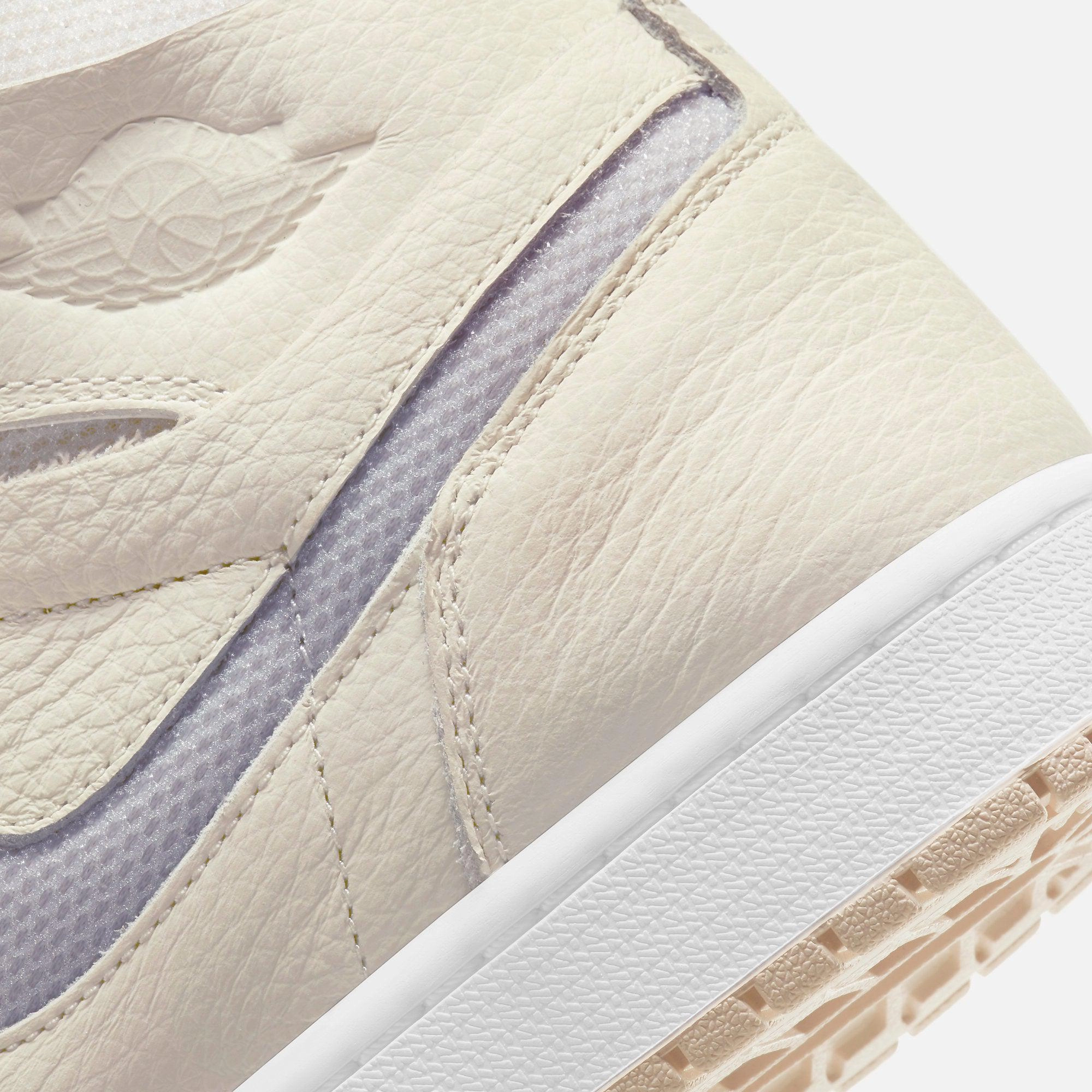(Women's) Air Jordan 1 High Zoom Air CMFT 'Pearl White' (2021) CT0979-107 Air Jordan 1 Signature Look Sneakers