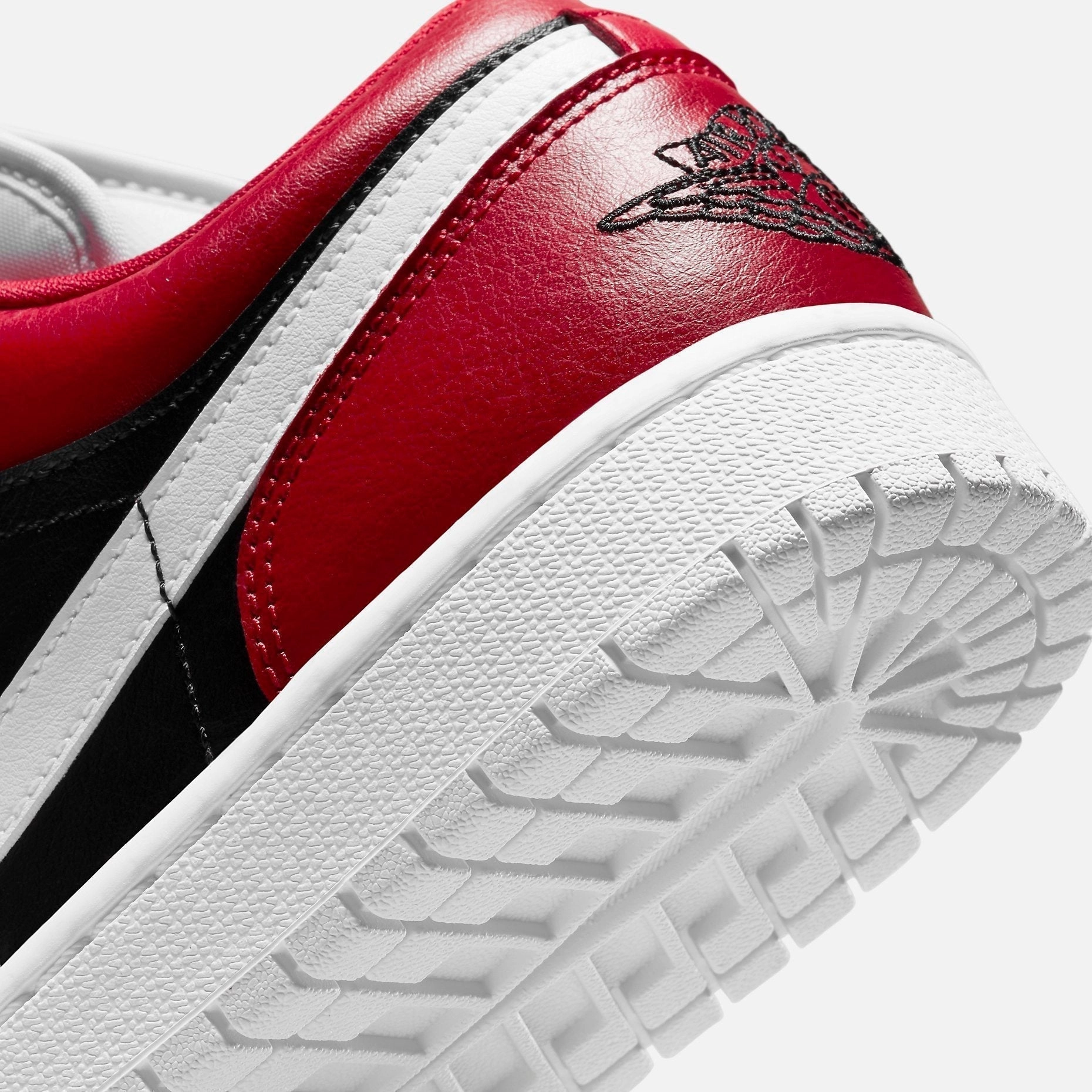(Women's) Air Jordan 1 Low 'Chicago Flip' (2021) DC0774-603 Air Jordan 1 Signature Look Sneakers