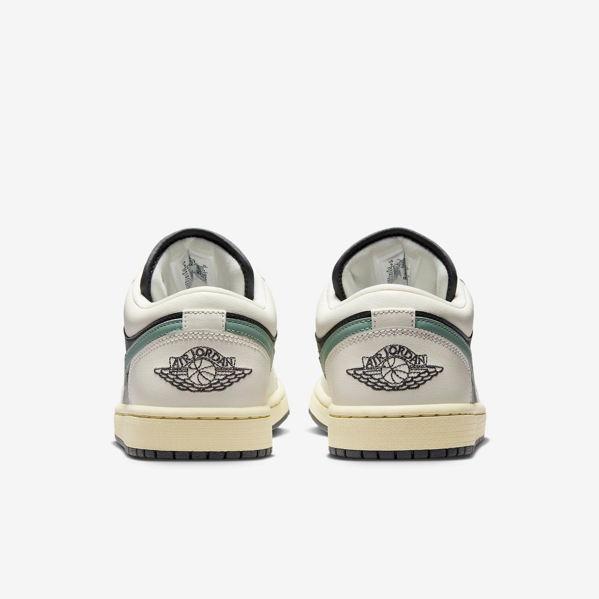 (Women's) Air Jordan 1 Low 'Jade Smoke' (2024) DC0774-001 Air Jordan 1 Original Colorway Shoes