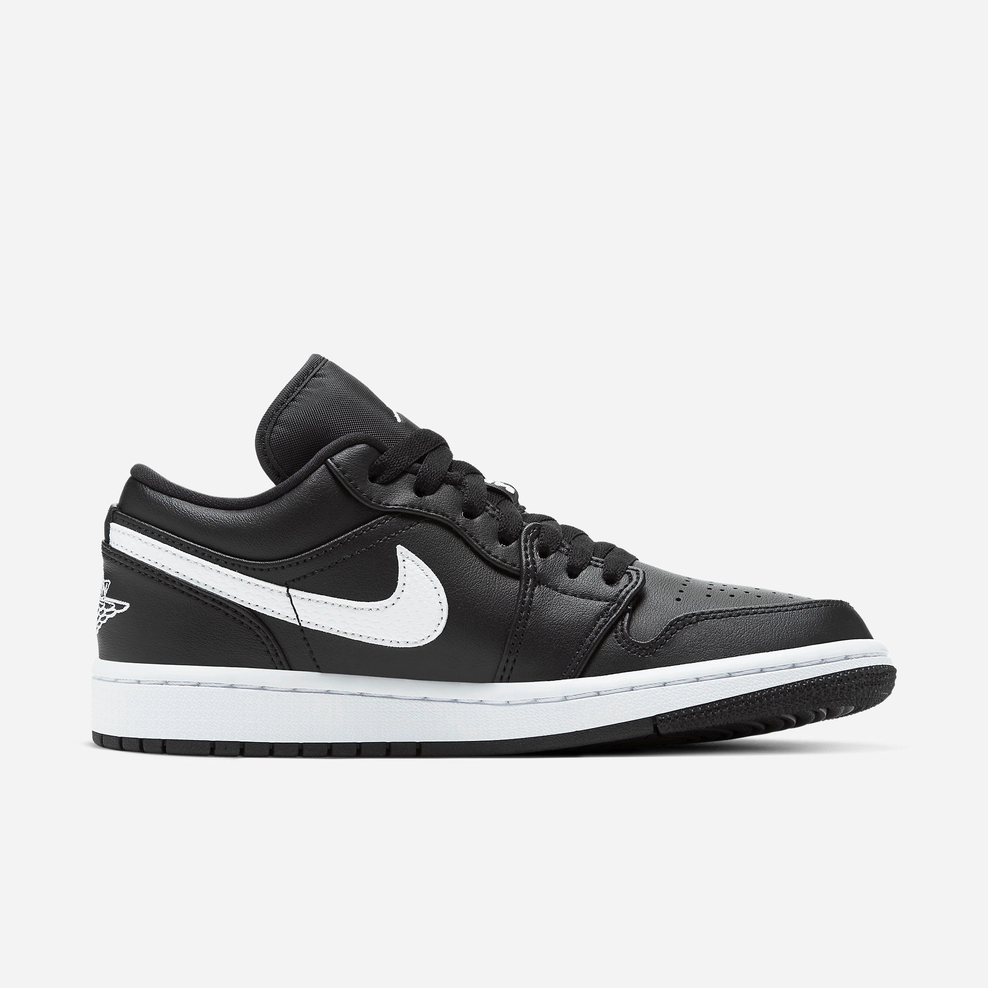 (Women's) Air Jordan 1 Low 'Panda' (2020) AO9944-001 Air Jordan 1 Signature Look Sneakers