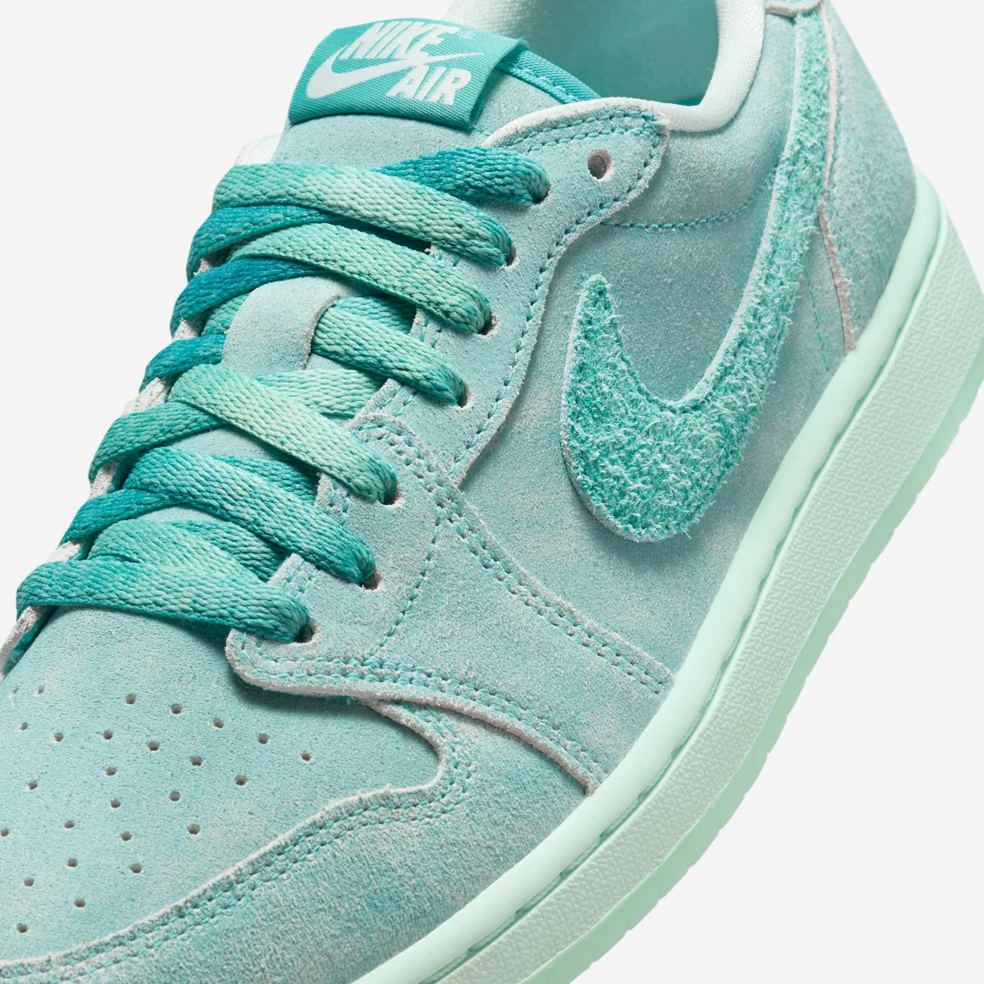 (Women's) Air Jordan 1 Low OG 'Washed Teal' (2025) HQ8111-300 Air Jordan 1 Original Colorway Shoes