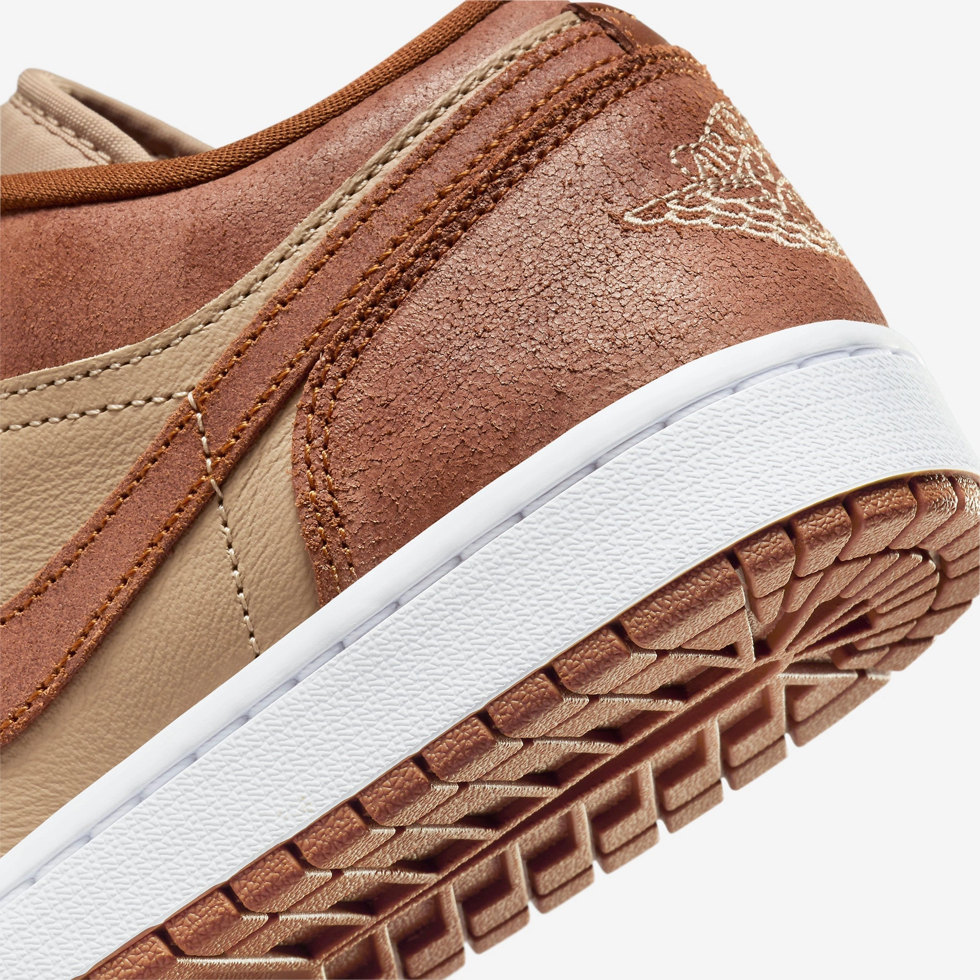 (Women's) Air Jordan 1 Low SE 'Legend Coffee' (2023) FJ3453-200 Air Jordan 1 Original Colorway Shoes