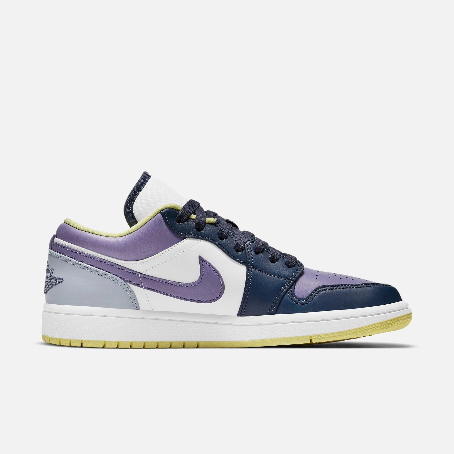 (Women's) Air Jordan 1 Low SE 'Mismatched Magenta' (2021) DJ4342-400 Air Jordan 1 Signature Look Sneakers