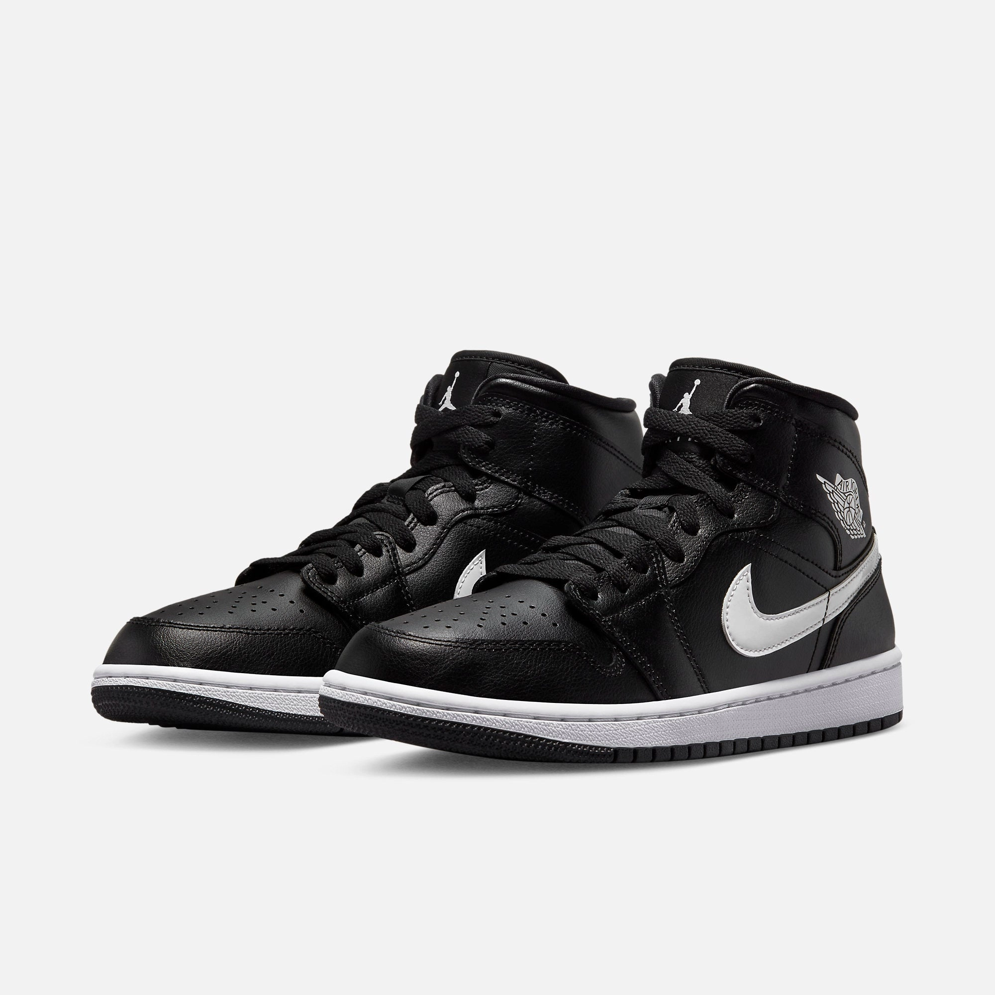 (Women's) Air Jordan 1 Mid 'Black / White' (2023) DV0991-001 Air Jordan 1 Original Colorway Shoes