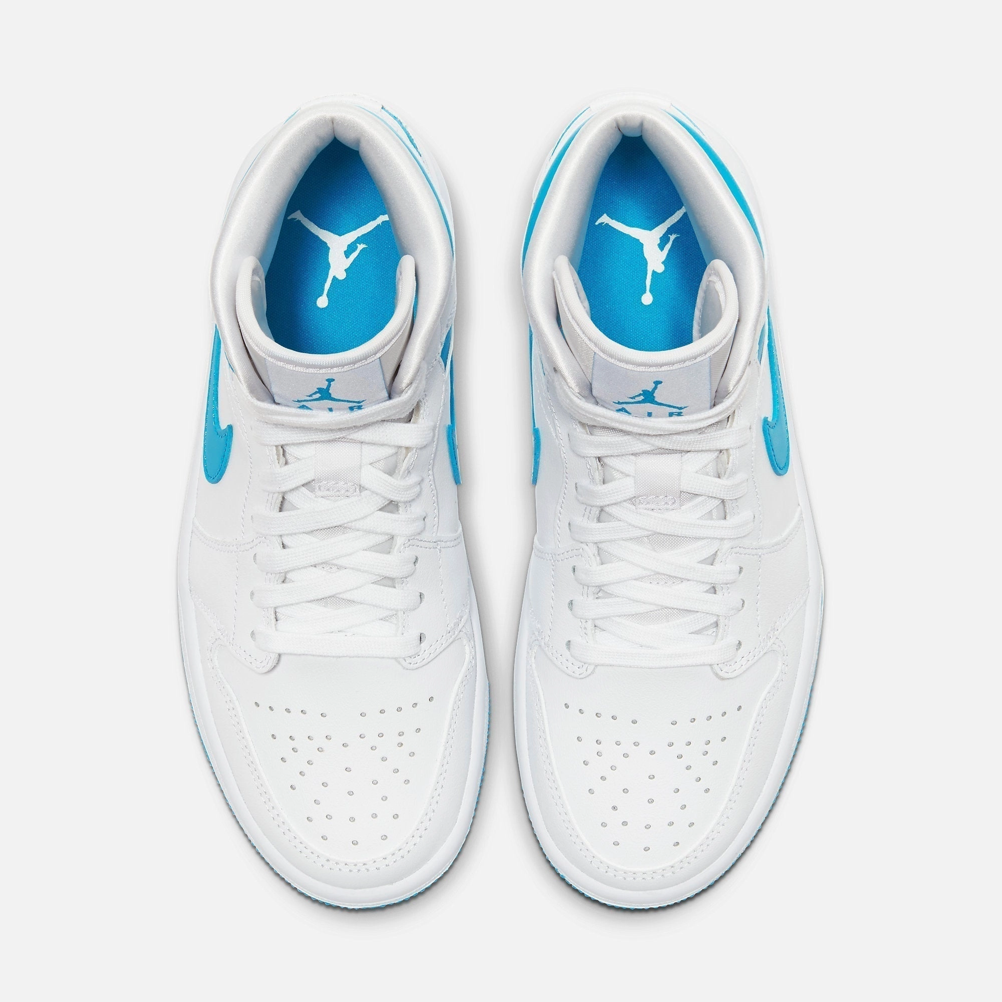 (Women's) Air Jordan 1 Mid 'UNC' (2020) BQ6472-114 Air Jordan 1 Retro Court Sneakers