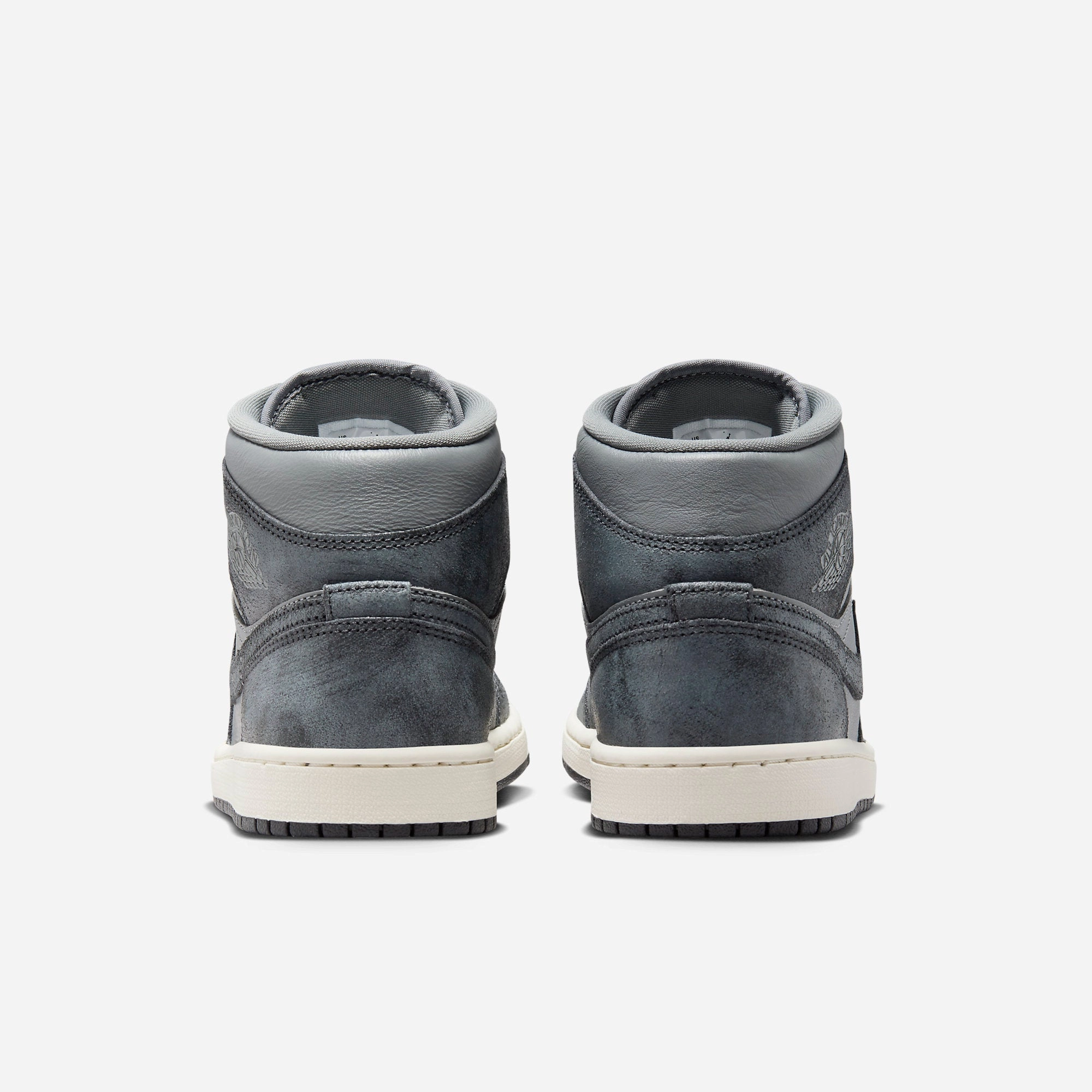 (Women's) Air Jordan 1 Mid SE 'Distressed Smoke Grey' (2024) FJ3448-001 Air Jordan 1 Original Colorway Shoes