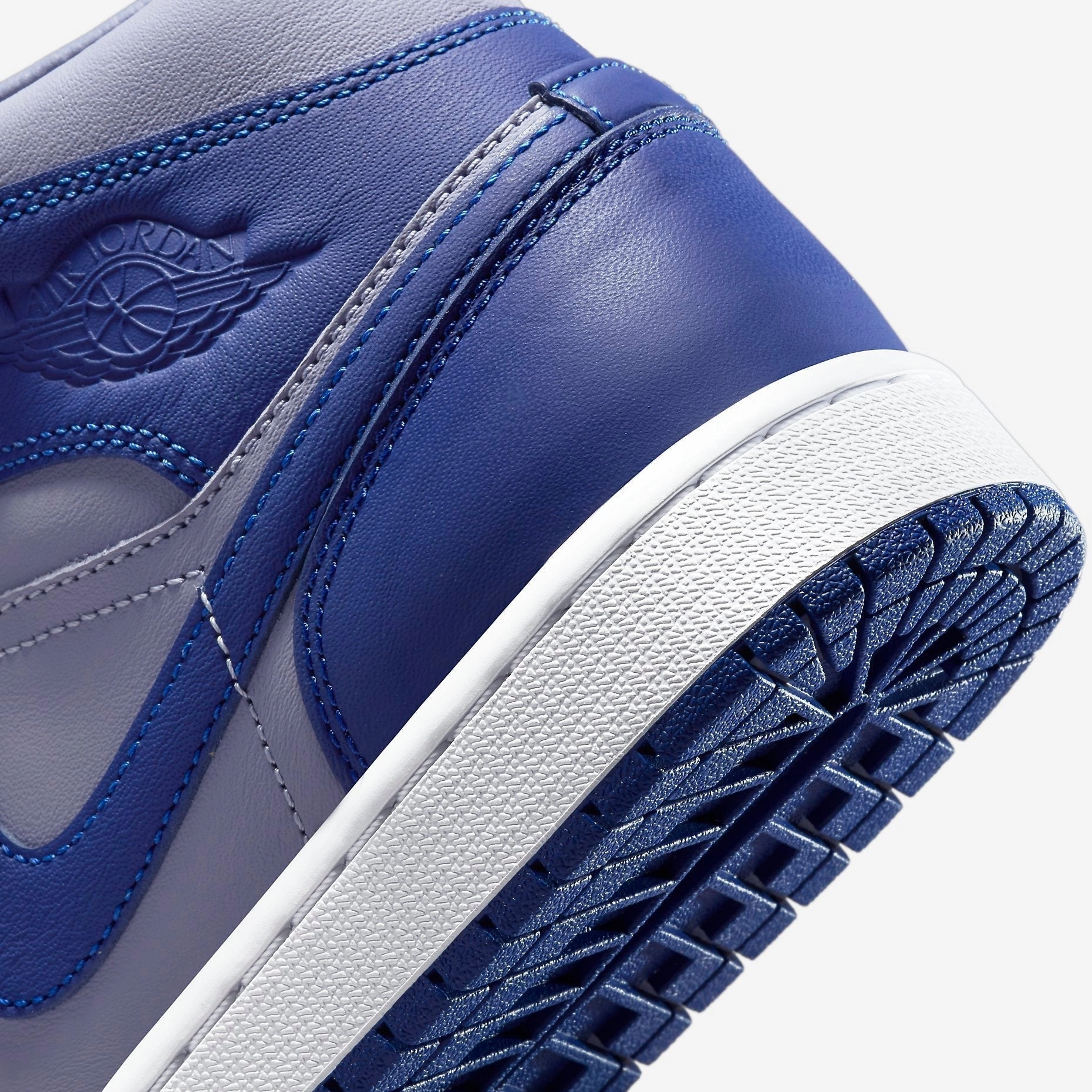 (Women's) Air Jordan 1 Mid SE 'Iron Purple' (2021) DH7821-500 Air Jordan 1 Signature Look Sneakers