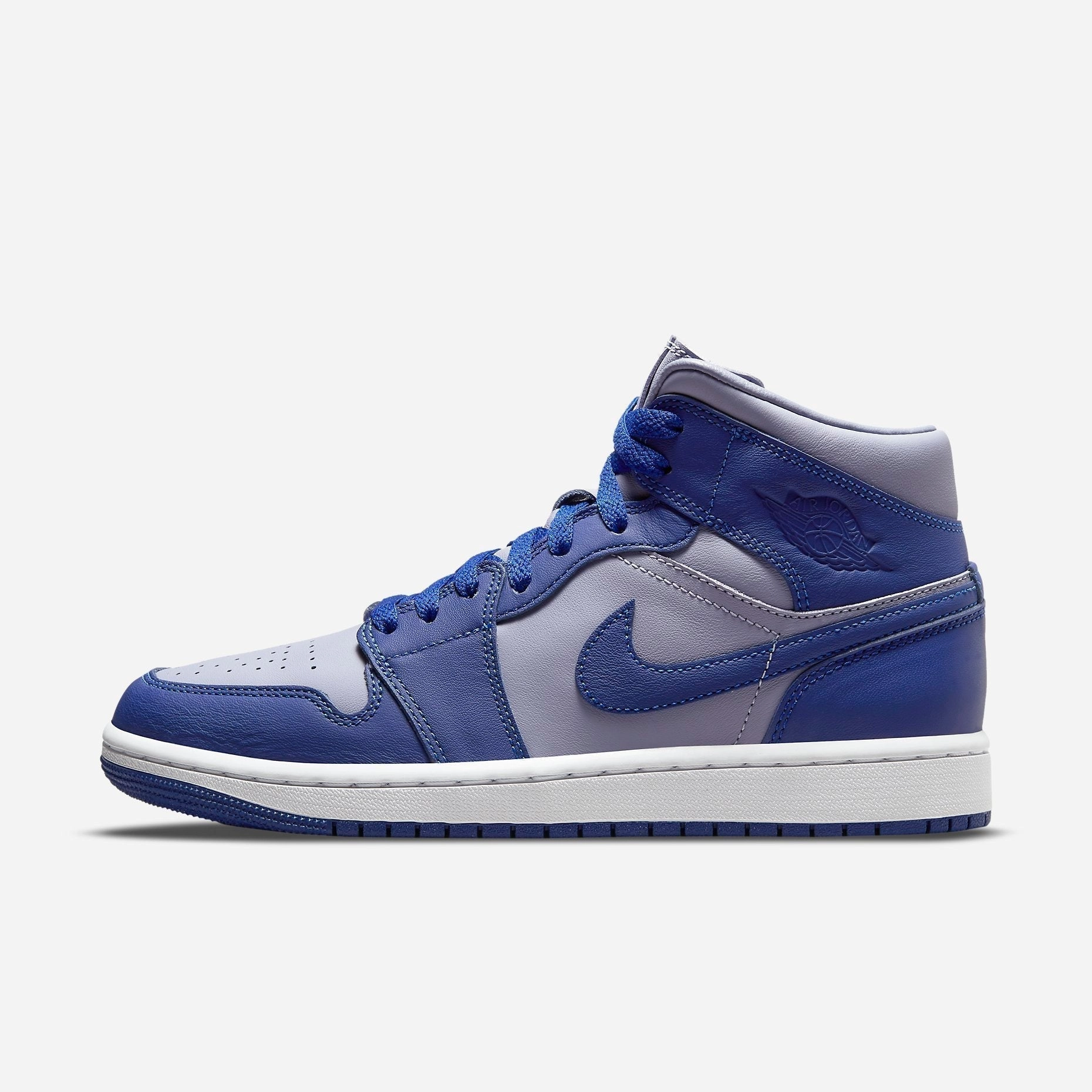(Women's) Air Jordan 1 Mid SE 'Iron Purple' (2021) DH7821-500 Stylish Air Jordan 1 in classic design