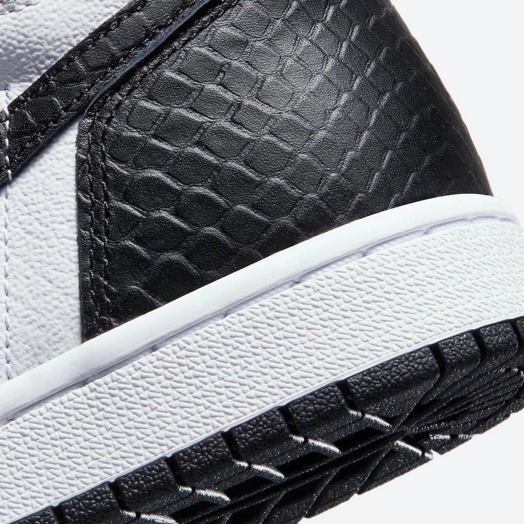 (Women's) Air Jordan 1 Retro High OG 'Satin Snake' (2020) CD0461-601 Air Jordan 1 Original Colorway Shoes